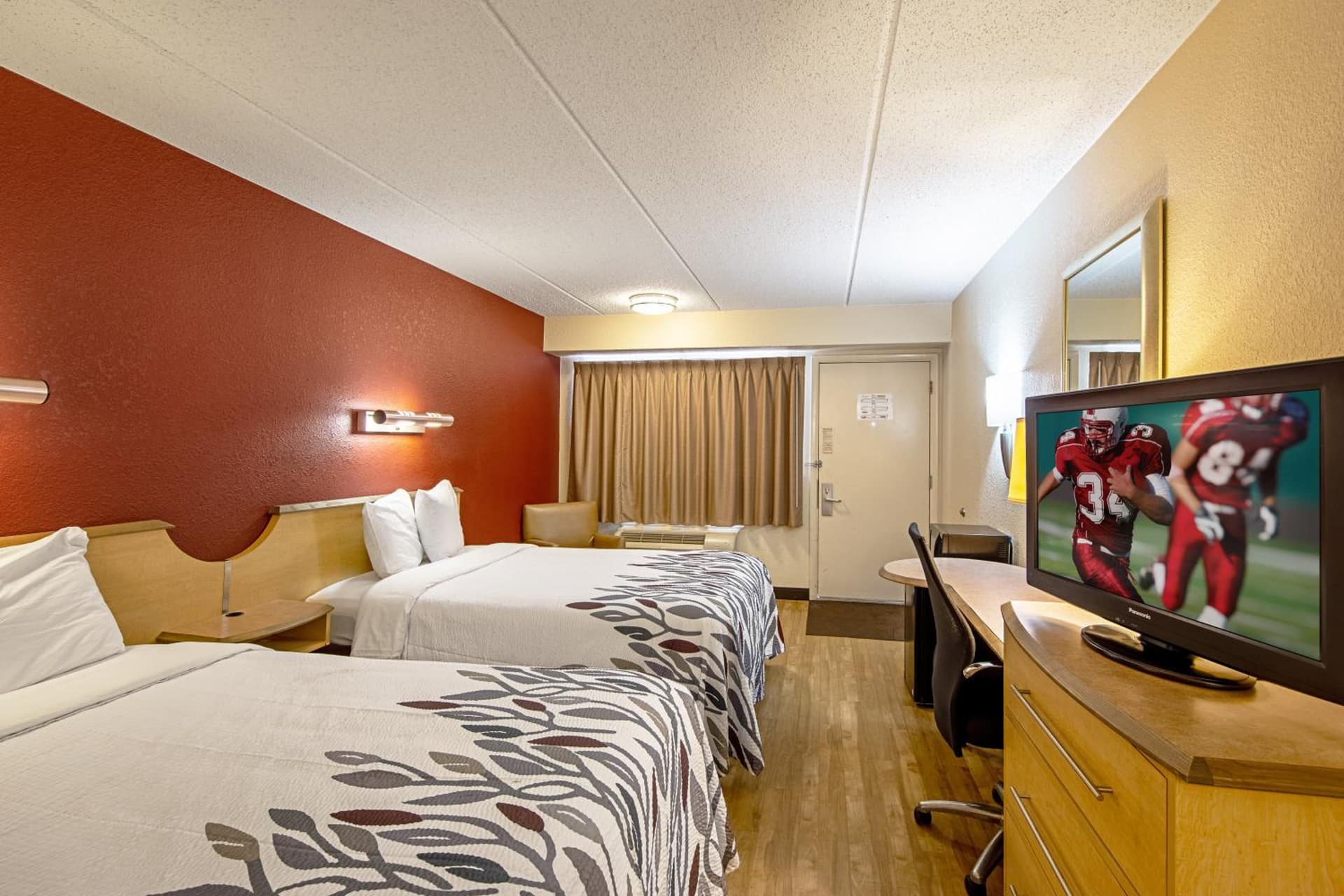 Red Roof Inn Utica gallery photo in Utica, NY — image 13