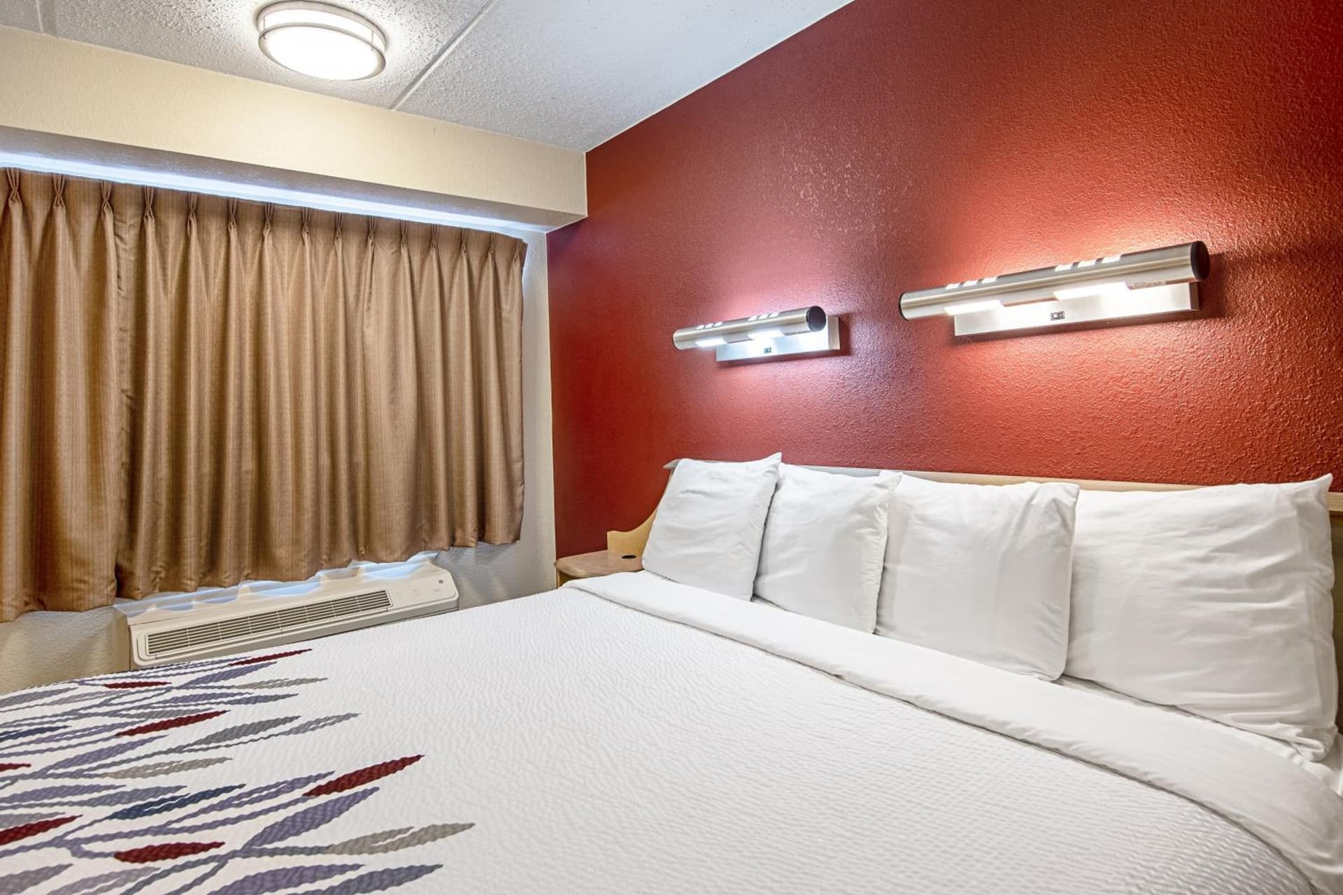 Red Roof Inn Utica gallery photo in Utica, NY — image 14