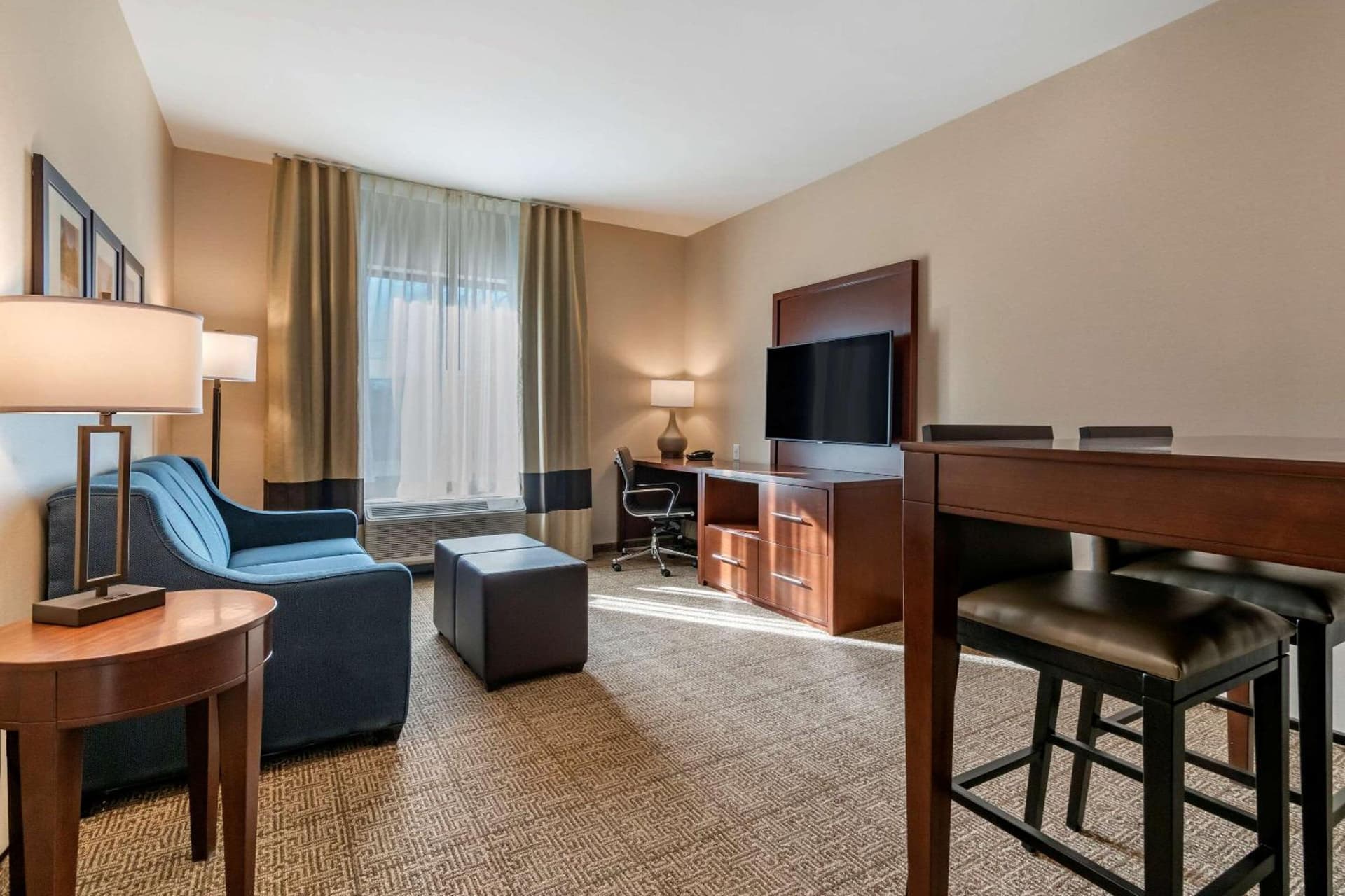 Comfort Suites Camp Hill-Harrisburg West gallery photo in Harrisburg, PA — image 22