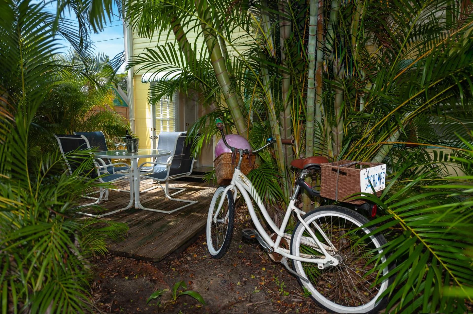 Cedar Cove Resort & Cottages gallery photo in Holmes Beach, FL — image 9