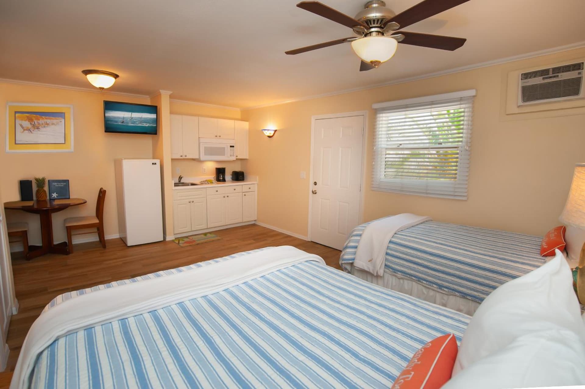 Cedar Cove Resort & Cottages gallery photo in Holmes Beach, FL — image 115