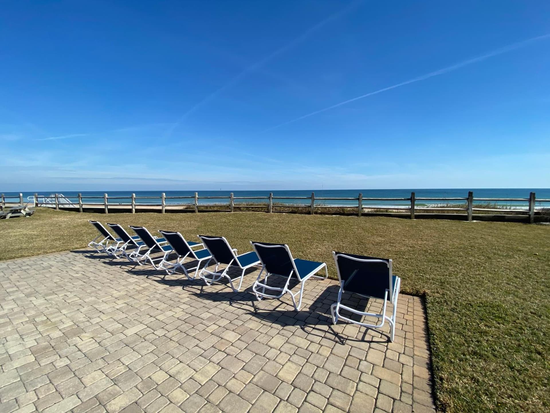 Coral Sands Inn interior in Ormond Beach, FL — gallery photo 2