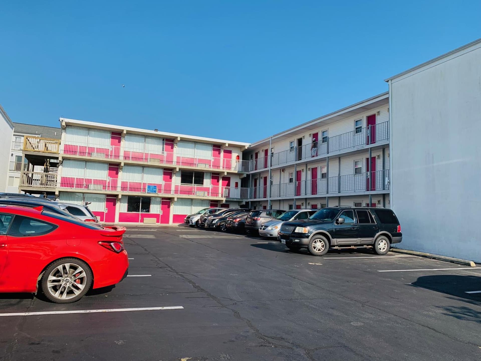 Simple Life Motel interior in Ocean City, MD — gallery photo 2
