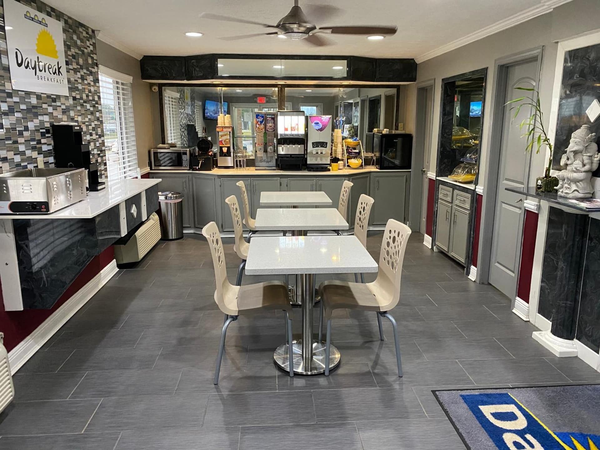 Days Inn by Wyndham Forest interior in Forest, MS — gallery photo 2