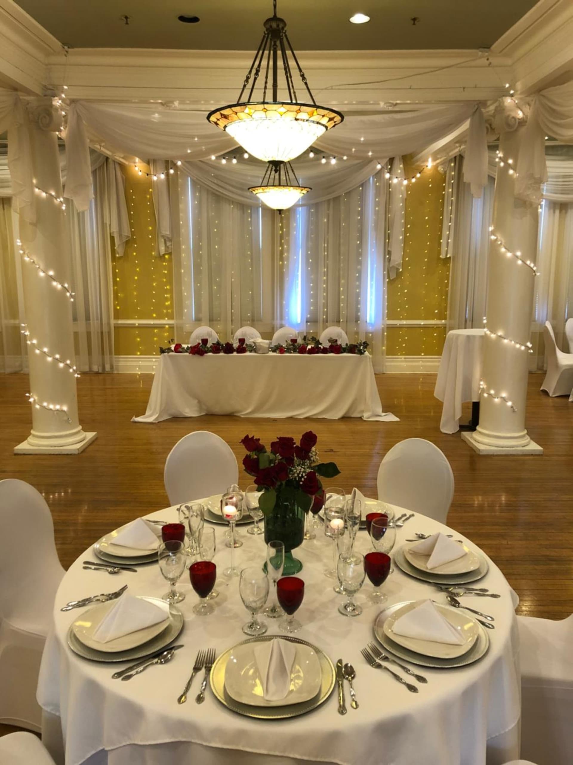 Stearns Hotel gallery photo in Ludington, MI — image 13