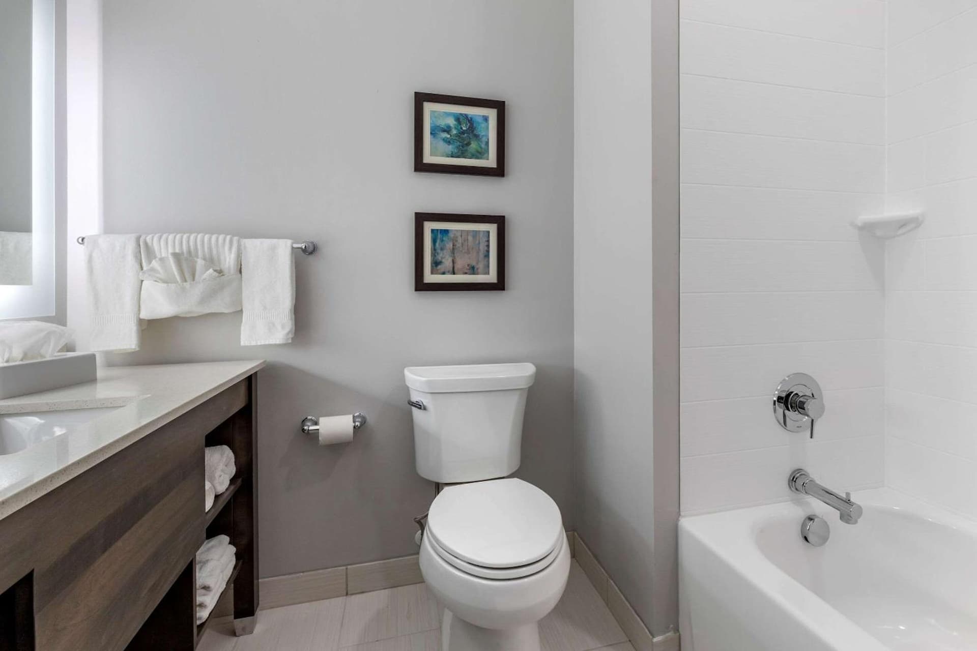 Comfort Suites Greenville Airport gallery photo in Greenville, SC — image 16