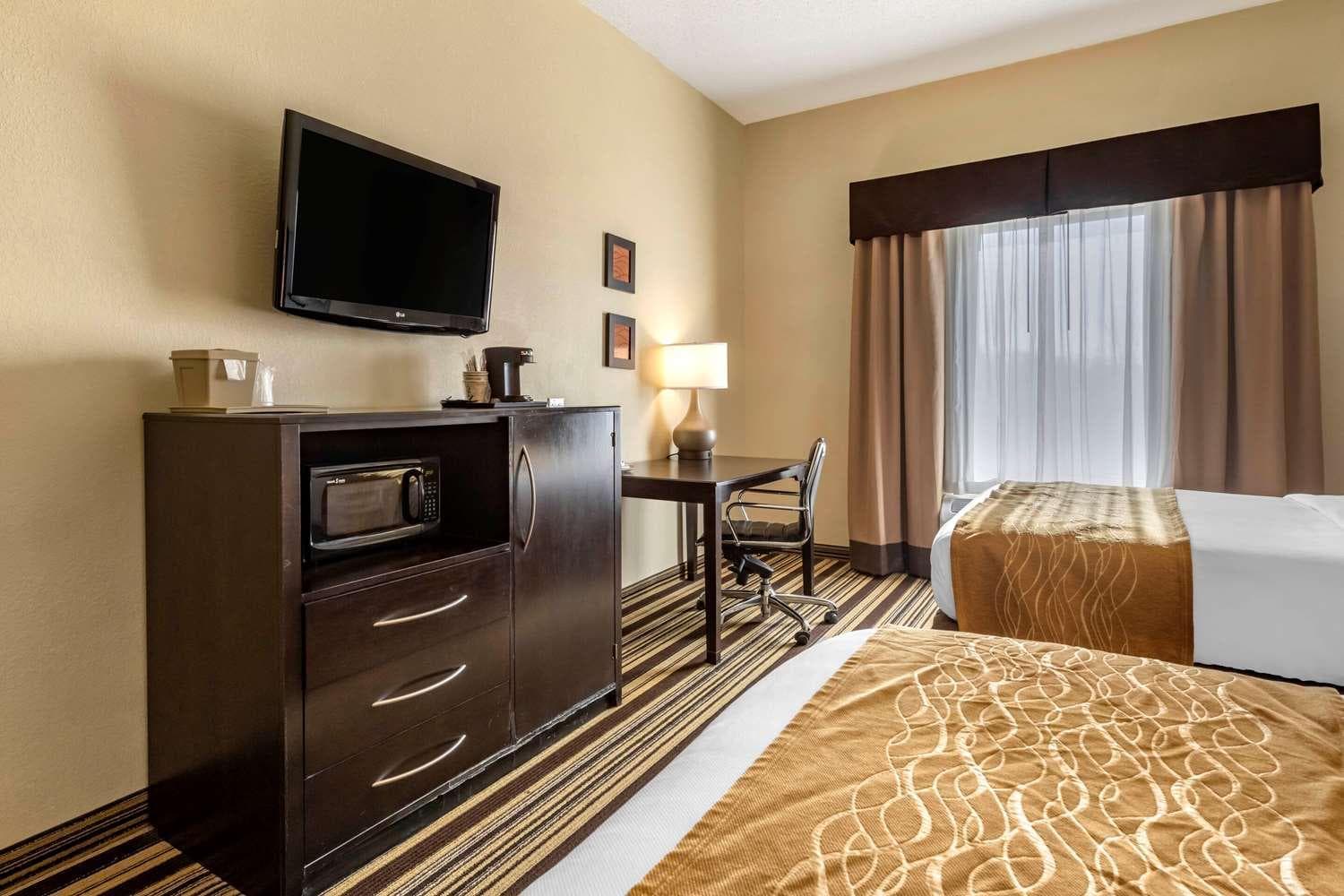 Comfort Inn & Suites Triadelphia - Wheeling property views in Triadelphia, WV — gallery photo 3