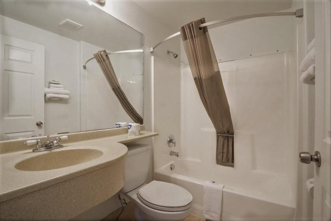 Motel 6-Idaho Falls, ID - Snake River gallery photo in Idaho Falls, ID — image 20