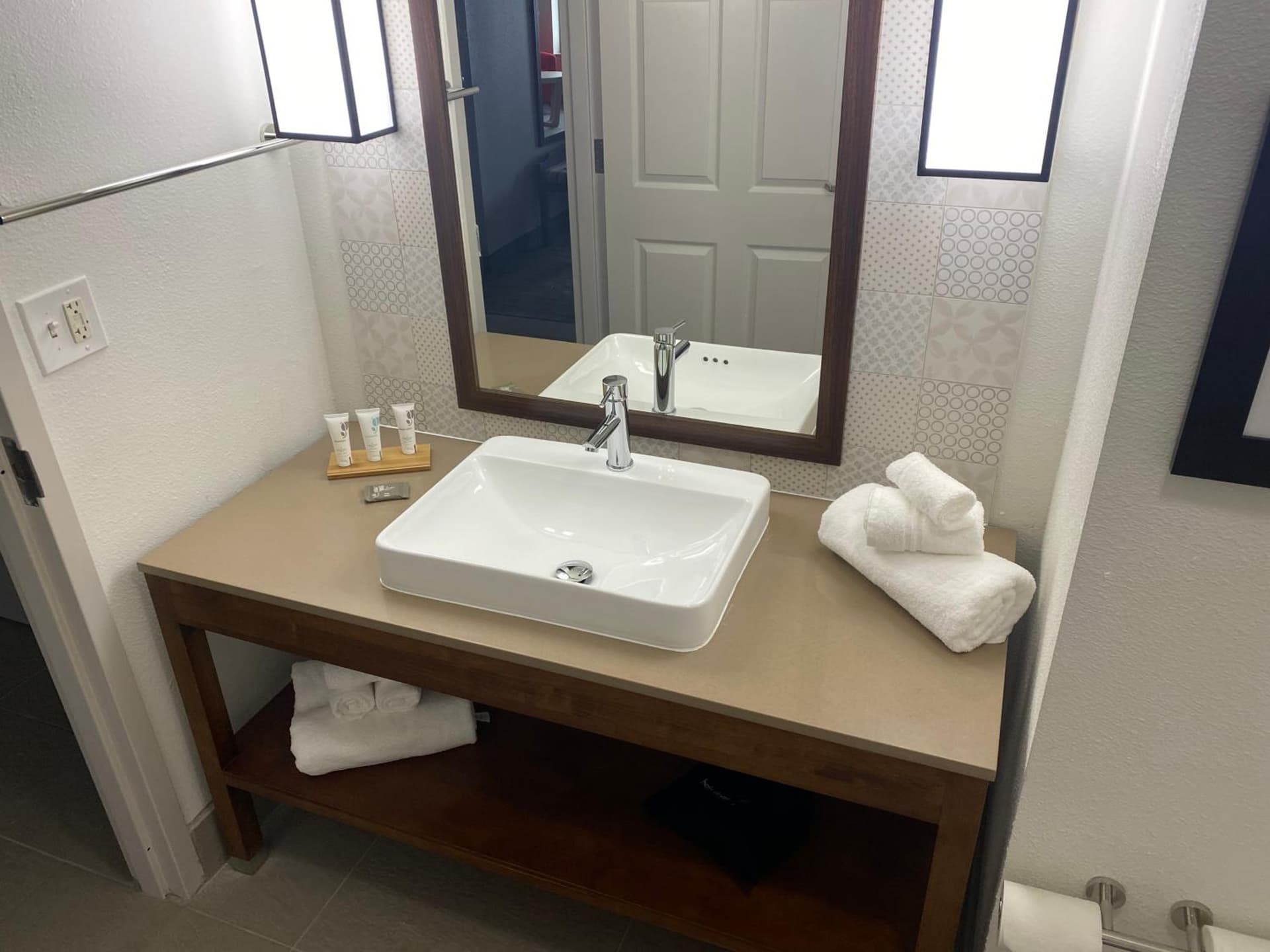 Country Inn & Suites by Radisson, RJ Stadium - Tampa Airport East gallery photo in Tampa, FL — image 5