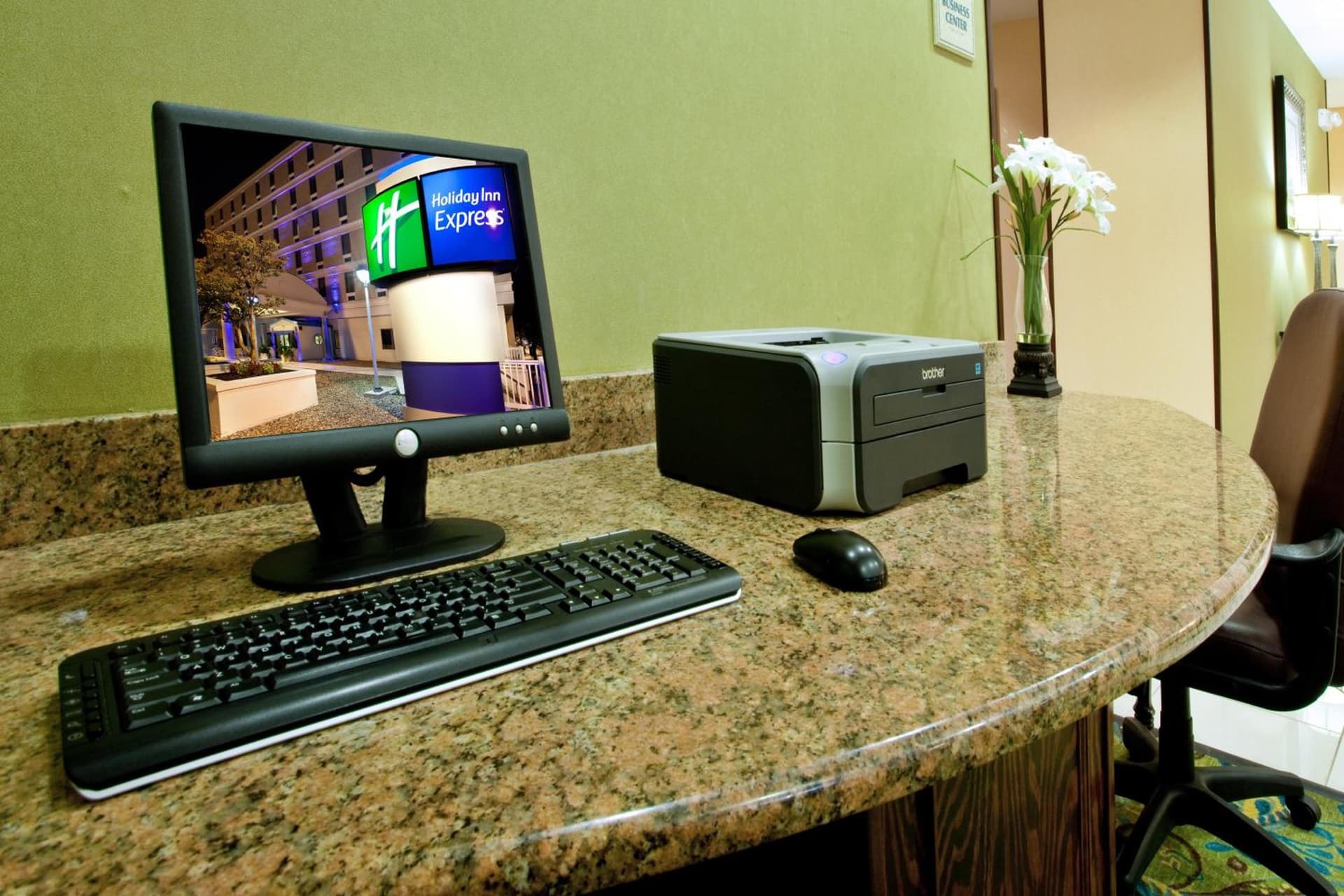 Holiday Inn Express - Richmond Downtown by IHG property views in Richmond, VA — gallery photo 3