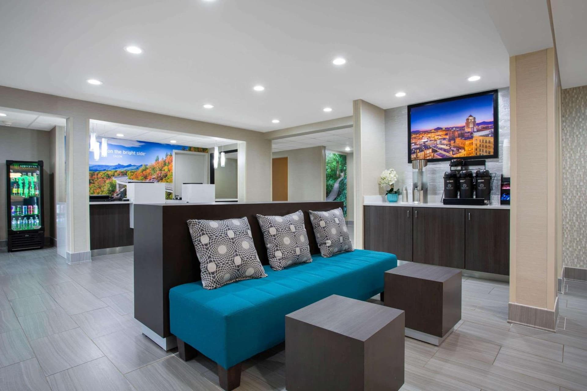 La Quinta Inn by Wyndham Roanoke Salem gallery photo in Salem, VA — image 46