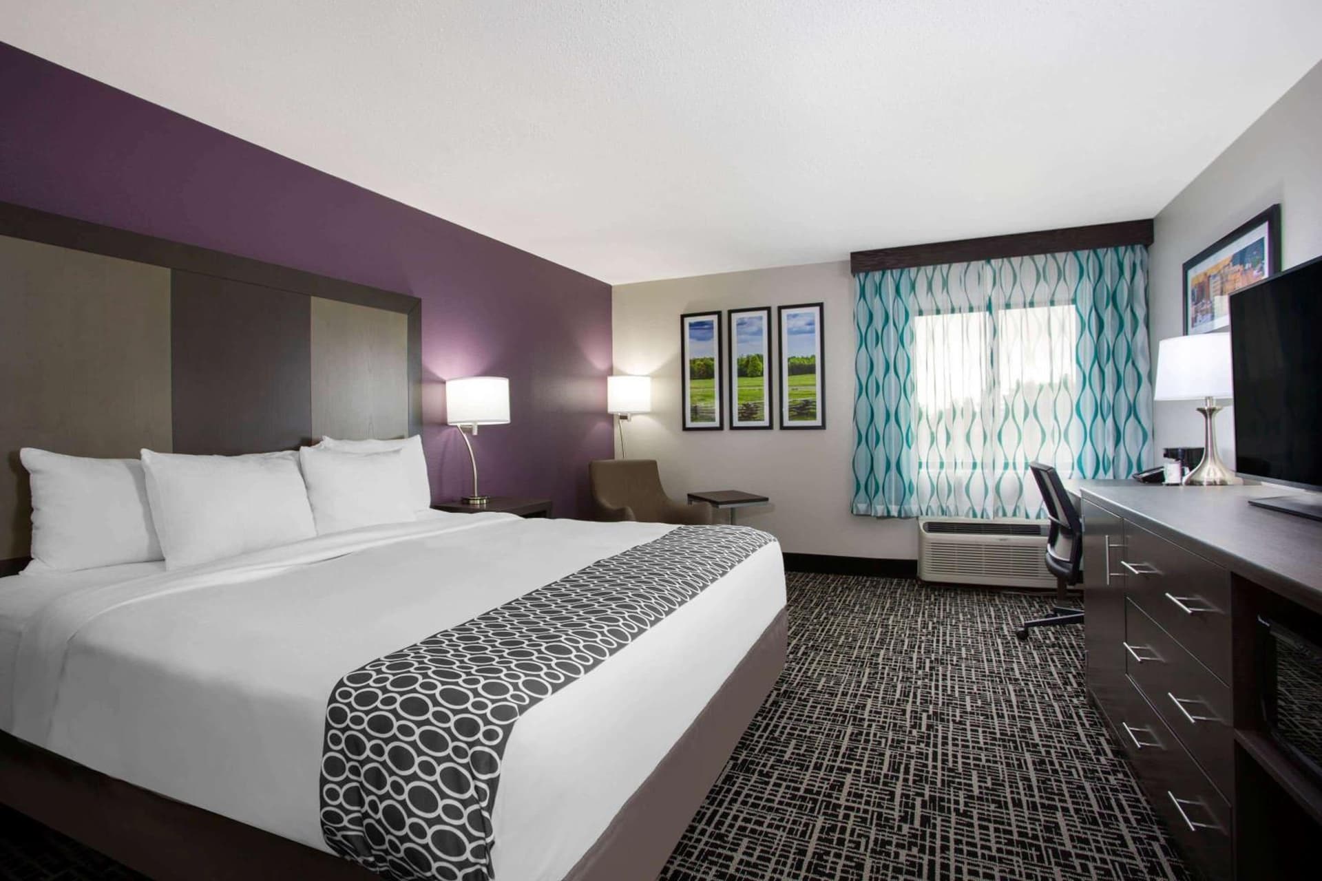 La Quinta Inn by Wyndham Roanoke Salem gallery photo in Salem, VA — image 28