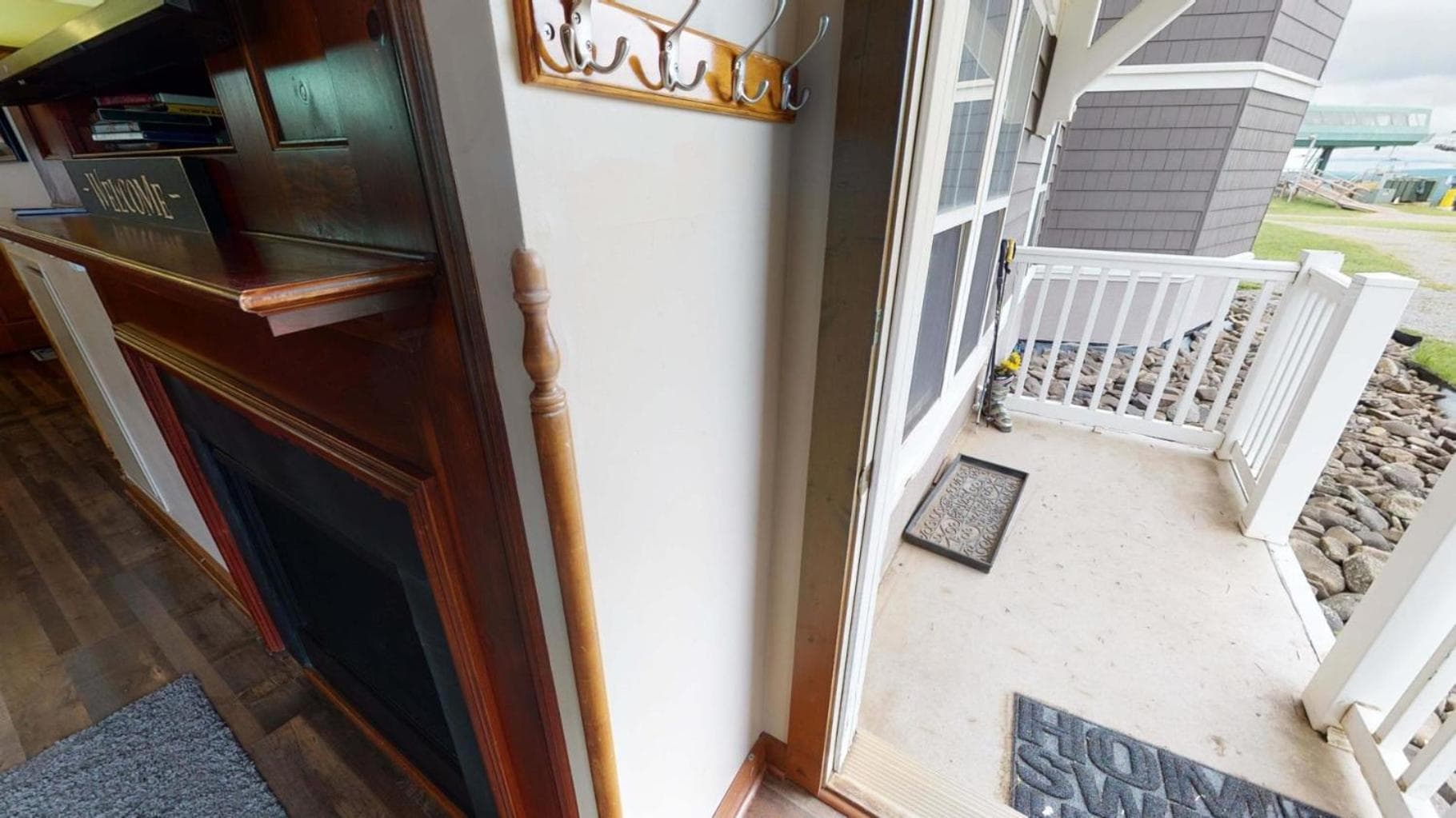 Allegheny Spg - Cozy Condo Ski from our patio interior in Dunmore — gallery photo 2