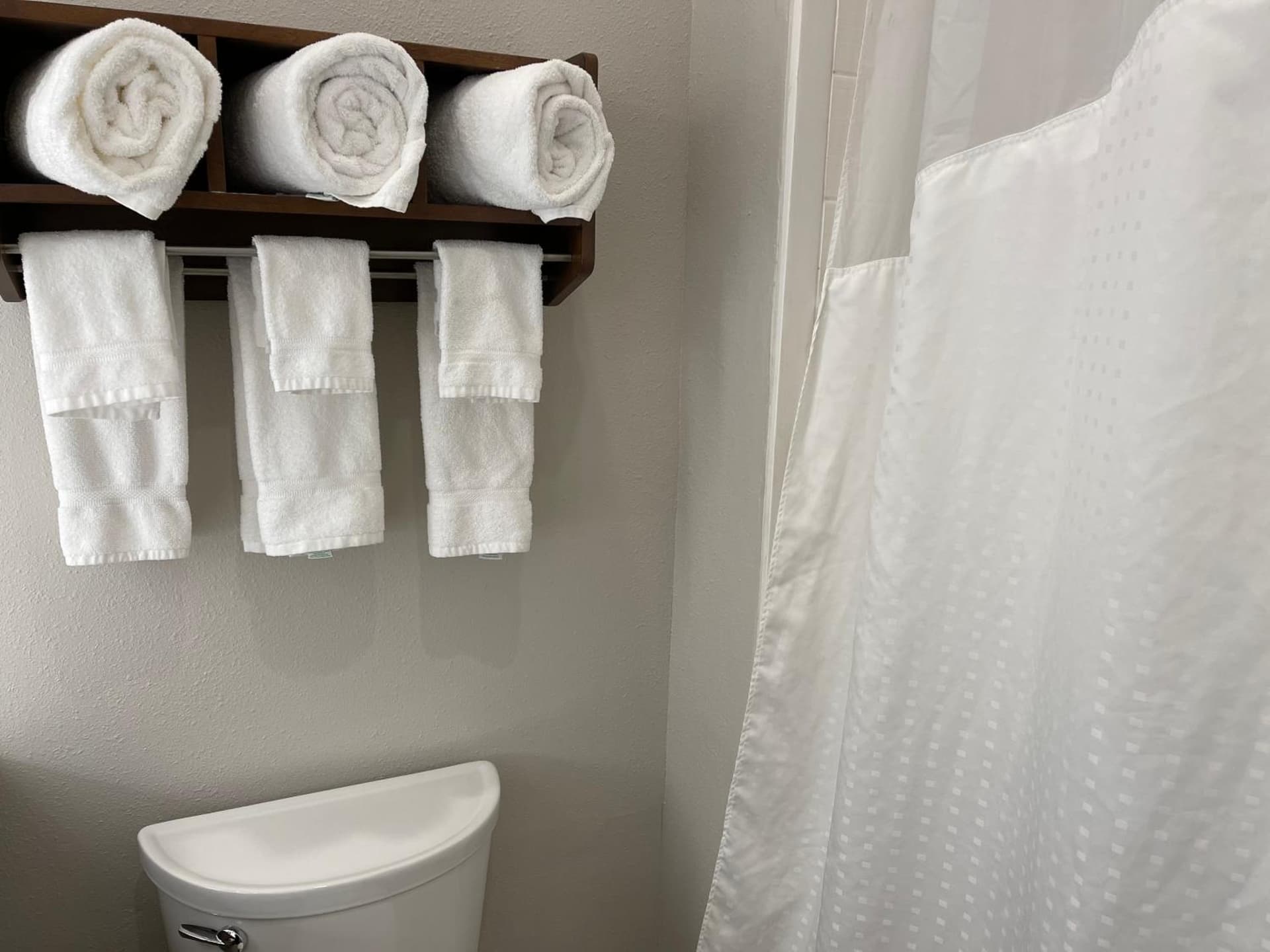 Holiday Inn Express & Suites - Indianapolis Northwest by IHG interior in Indianapolis, IN — gallery photo 2