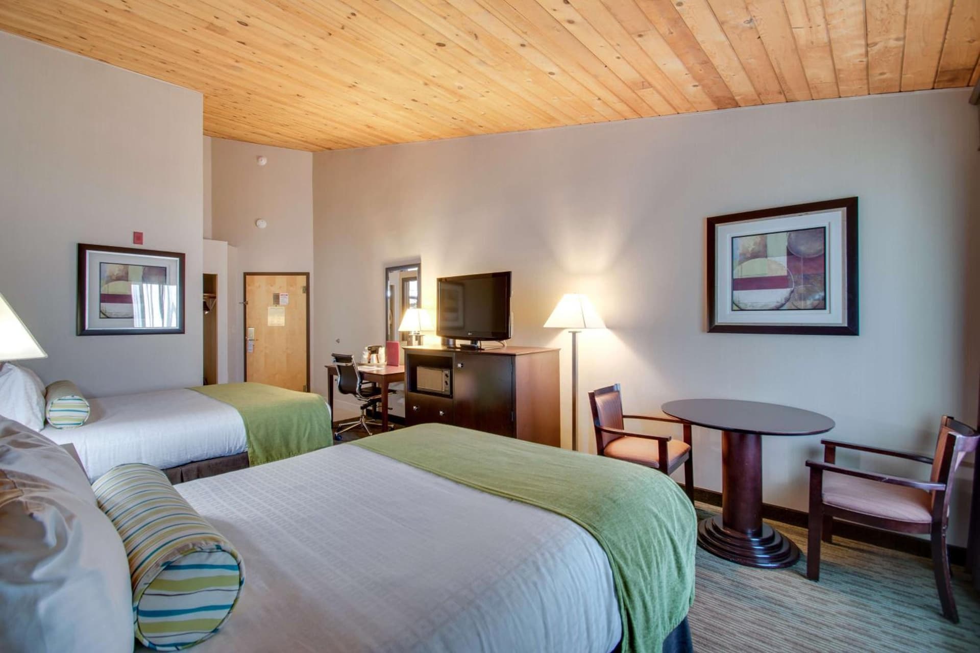 Best Western Plus, The Inn at Hampton gallery photo in Hampton, NH — image 6