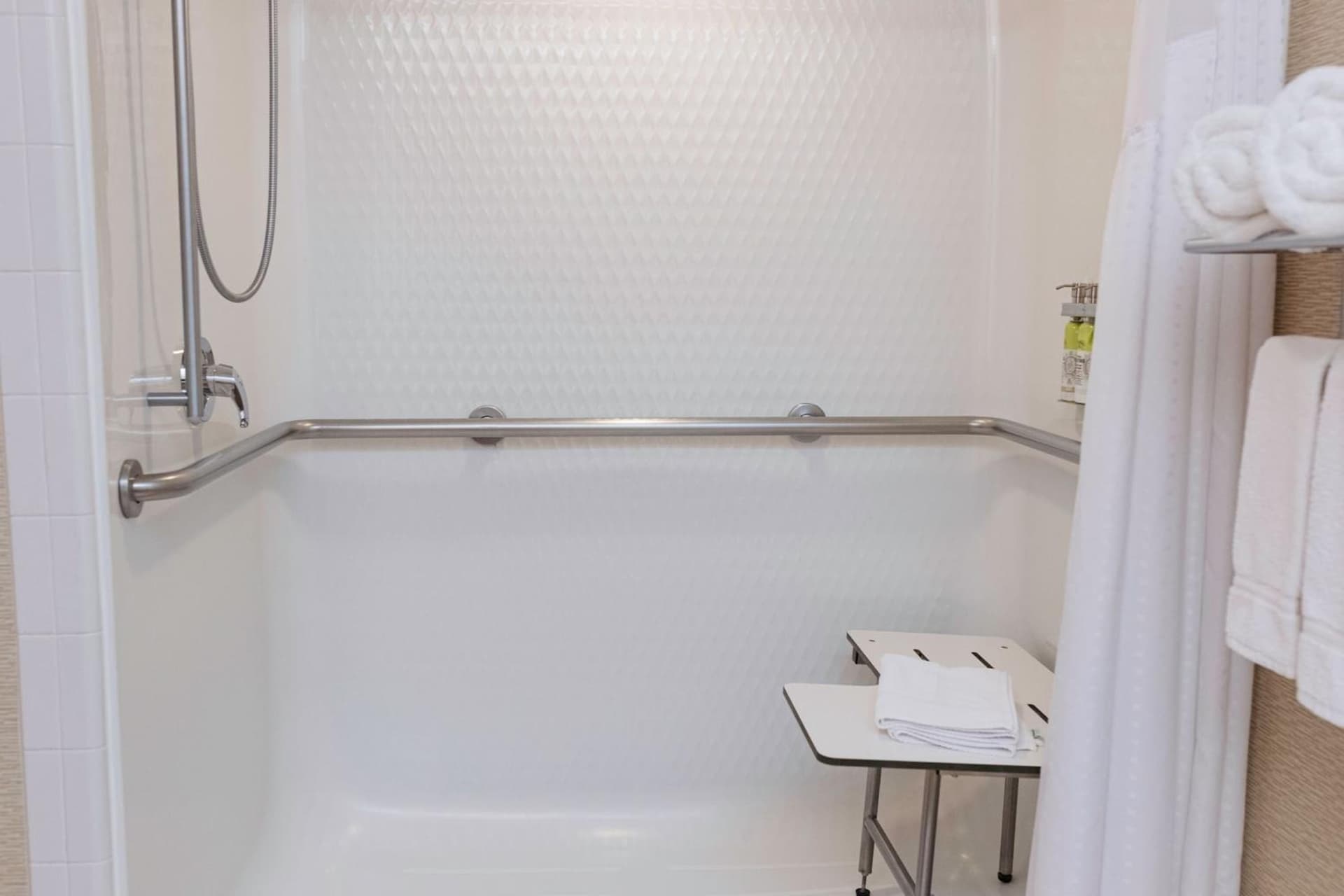 Holiday Inn Express & Suites - Olathe North by IHG gallery photo in Olathe, KS — image 33