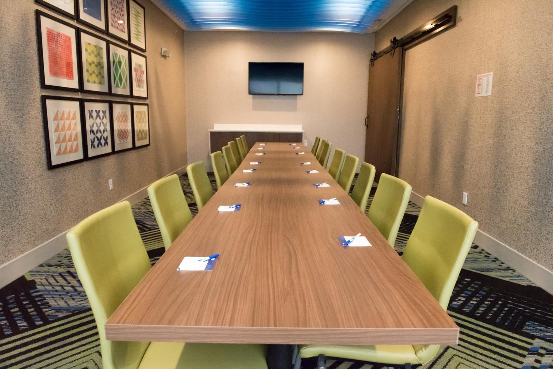 Holiday Inn Express & Suites Dayton North - Vandalia by IHG gallery photo in Dayton, OH — image 14