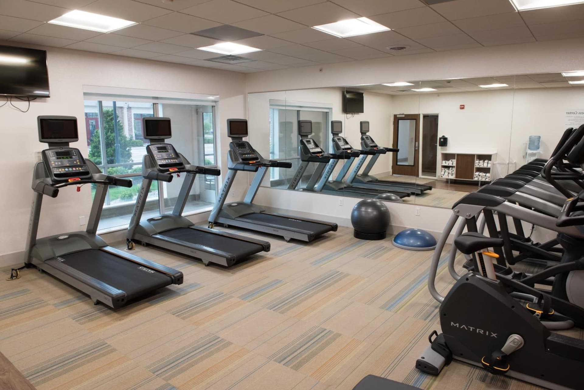 Holiday Inn Express & Suites Dayton North - Vandalia by IHG gallery photo in Dayton, OH — image 25