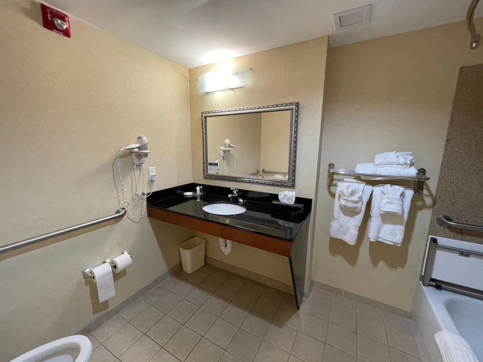 Comfort Suites Fredericksburg North gallery photo in Fredericksburg, VA — image 26