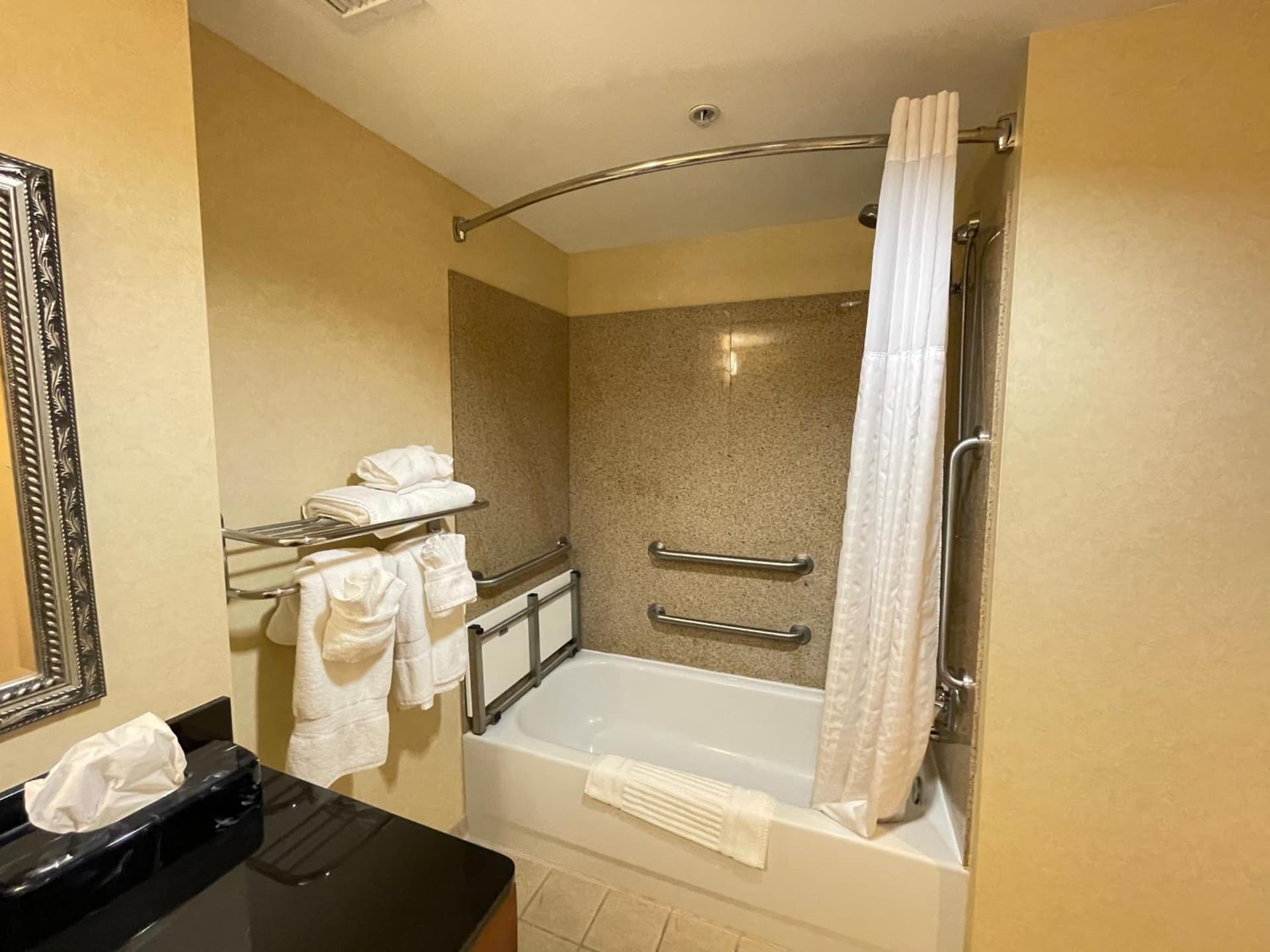 Comfort Suites Fredericksburg North gallery photo in Fredericksburg, VA — image 69