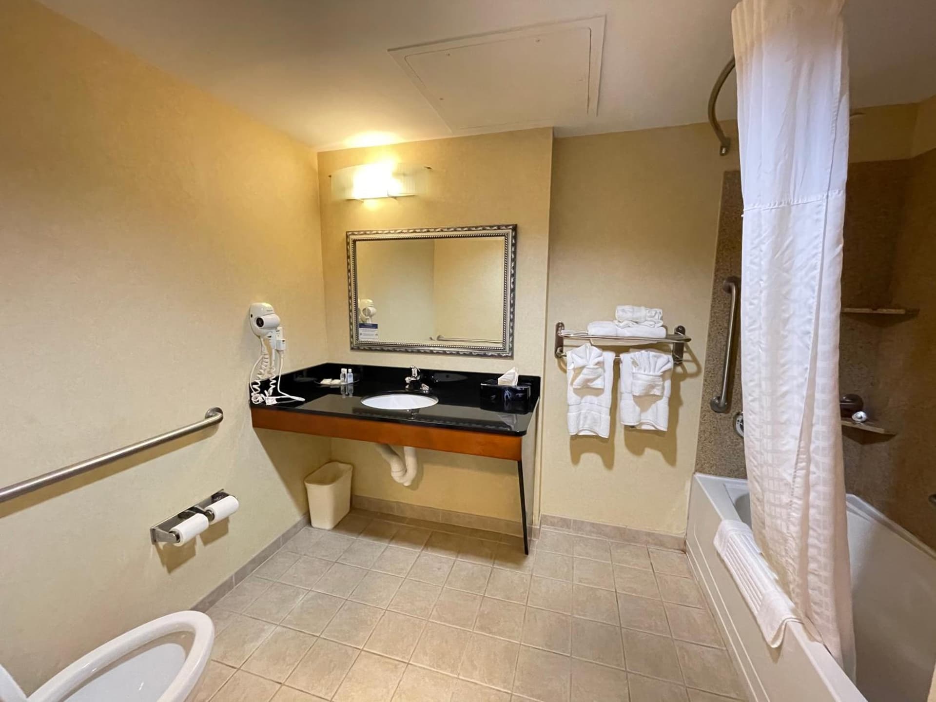 Comfort Suites Fredericksburg North gallery photo in Fredericksburg, VA — image 73