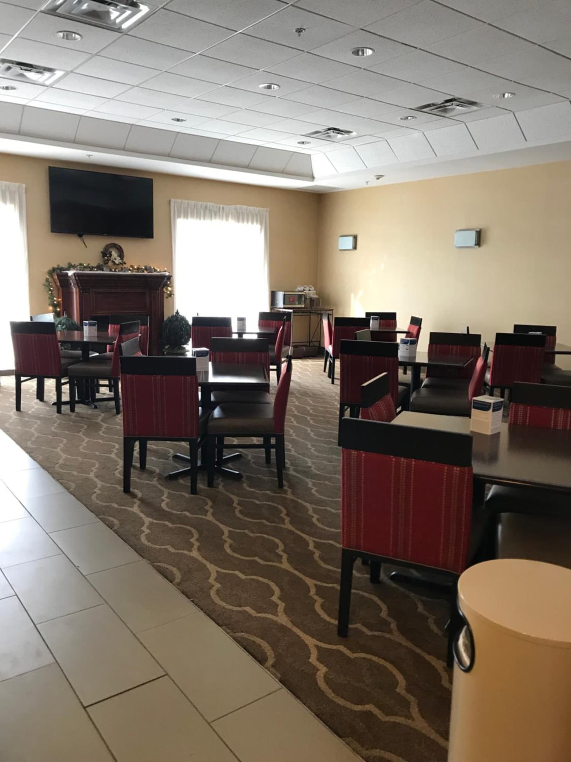 Comfort Suites Fredericksburg North gallery photo in Fredericksburg, VA — image 100