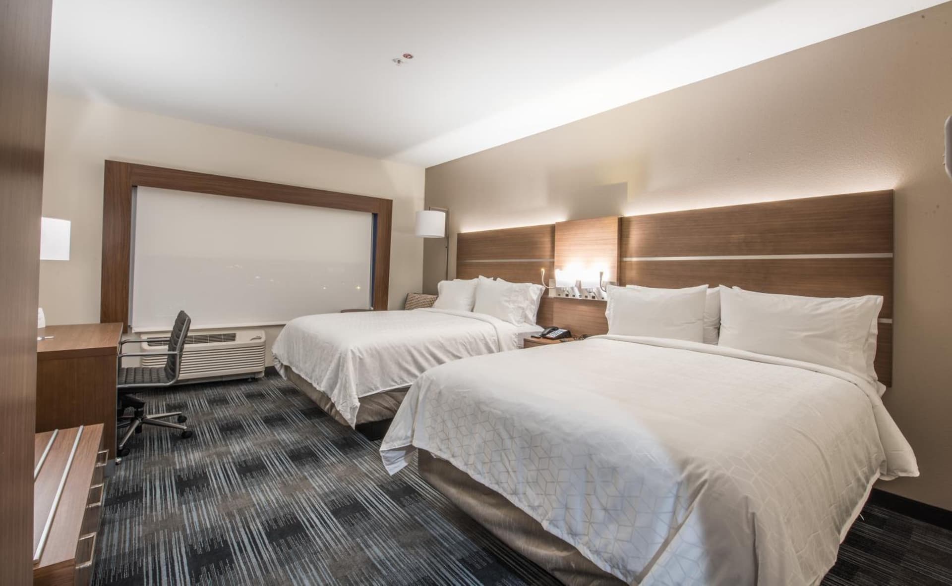Holiday Inn Express & Suites - Houston Westchase - Westheimer by IHG gallery photo in Houston, TX — image 14