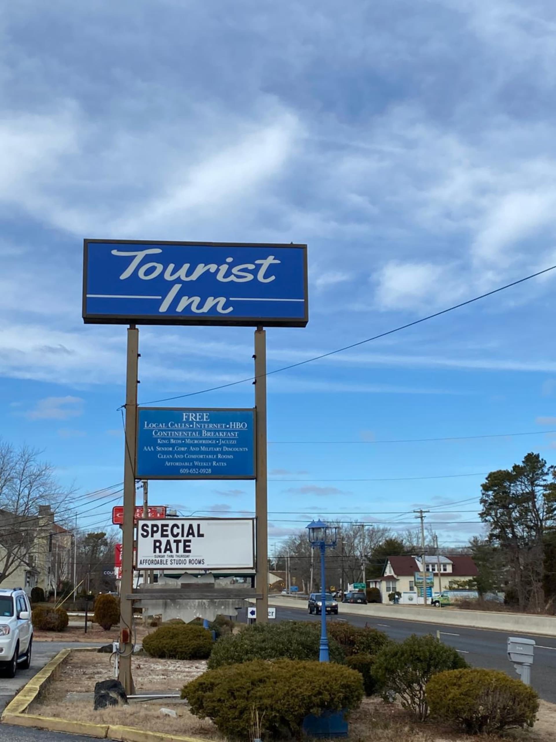 Tourist Inn featured exterior or lobby in Absecon, NJ — similar hotel