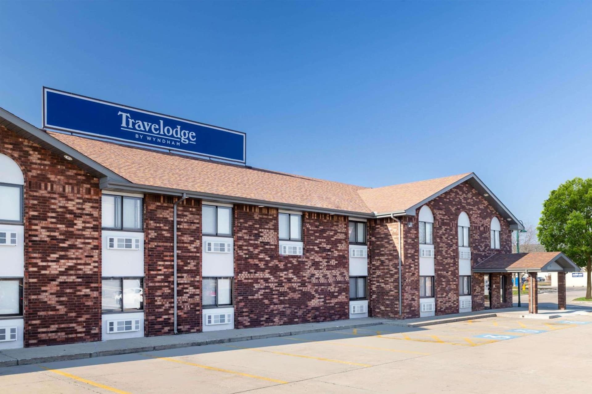 Travelodge by Wyndham Elkhart gallery photo in Elkhart, IN — image 30