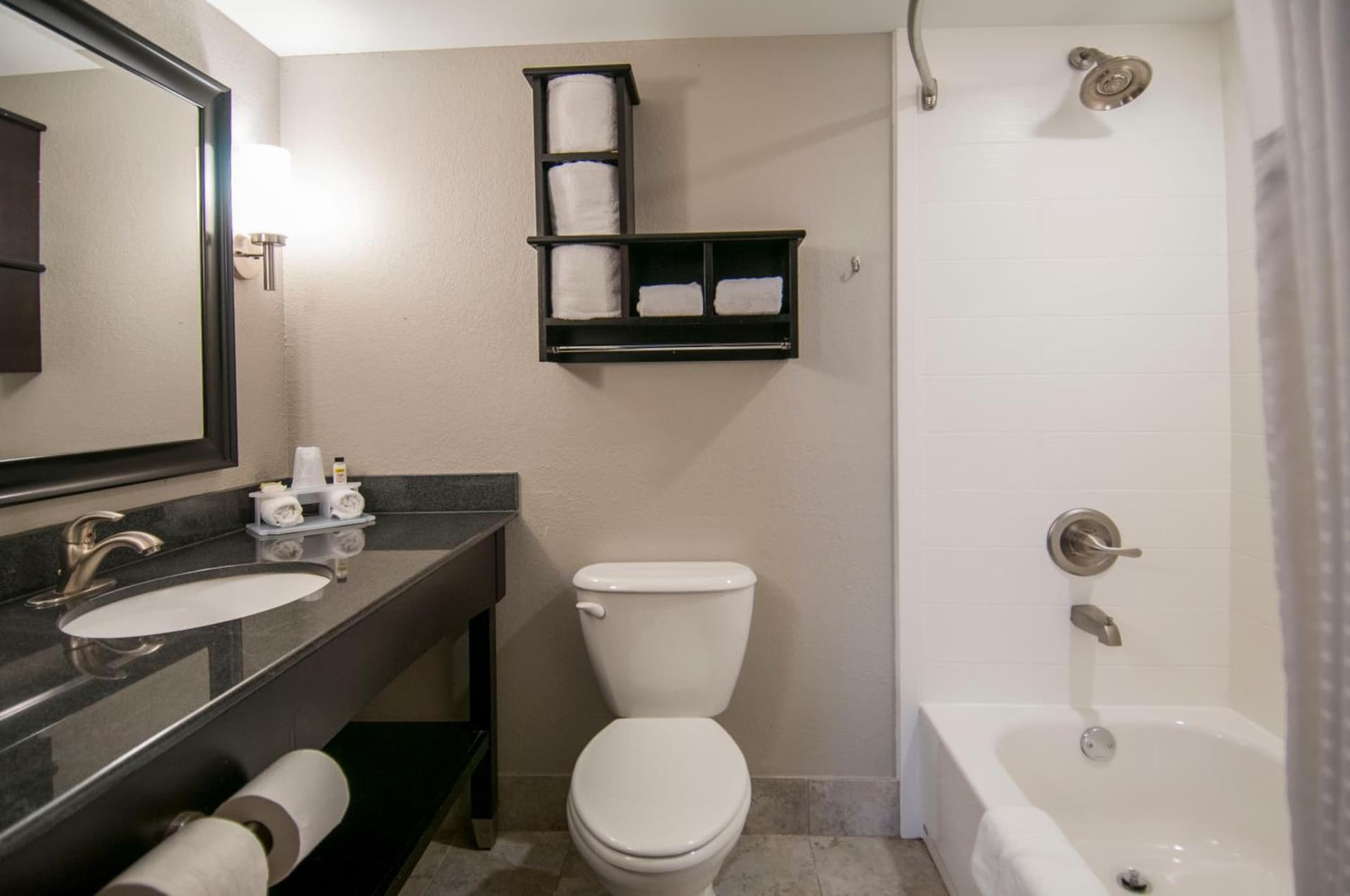 Holiday Inn Express & Suites Jackson Downtown - Coliseum by IHG gallery photo in Jackson, MS — image 23