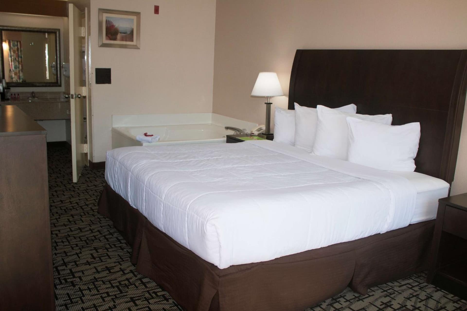 SureStay Hotel by Best Western North Myrtle Beach gallery photo in Myrtle Beach, SC — image 12