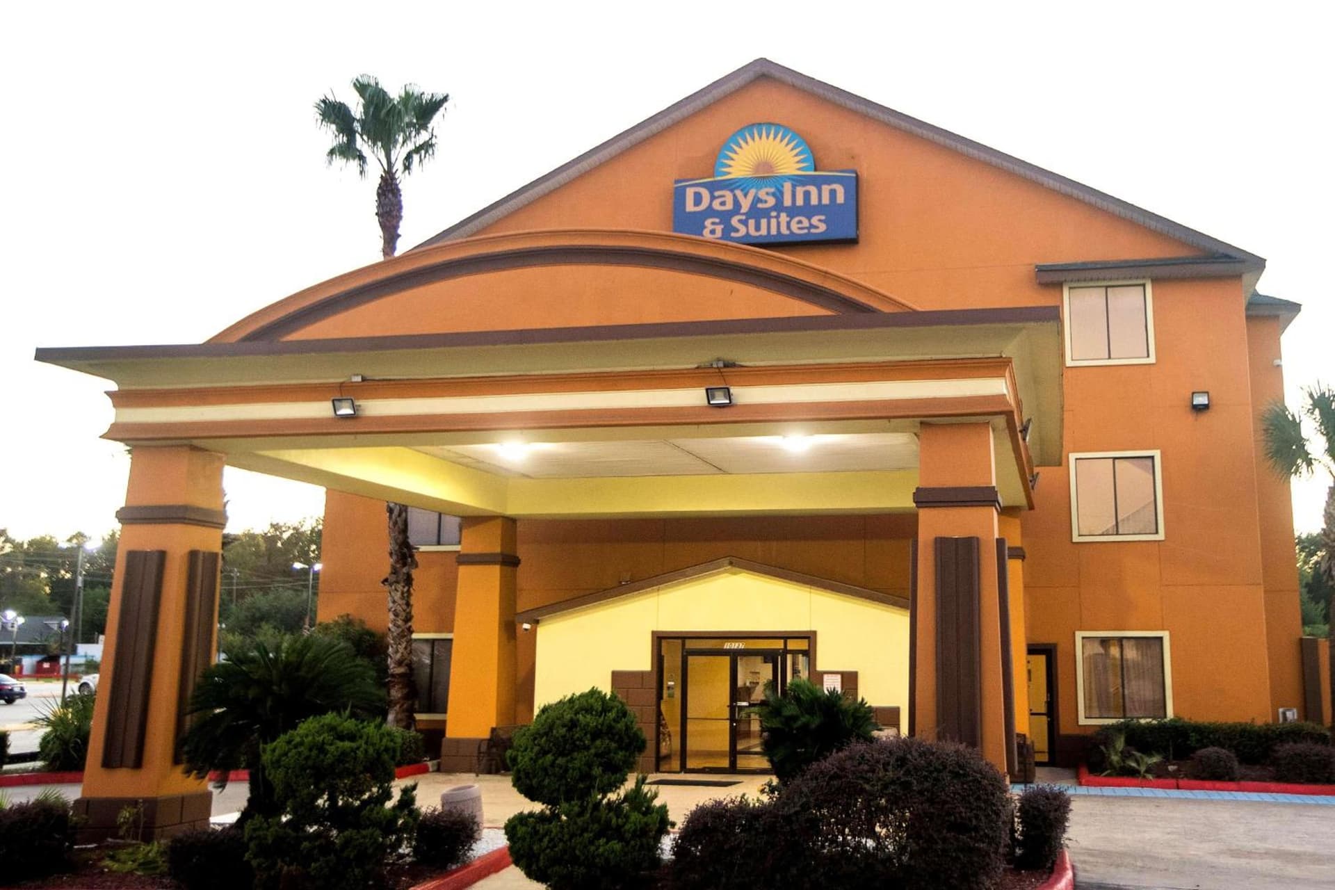 Days Inn & Suites by Wyndham Houston North/Aldine featured exterior or lobby in Houston, TX — similar hotel