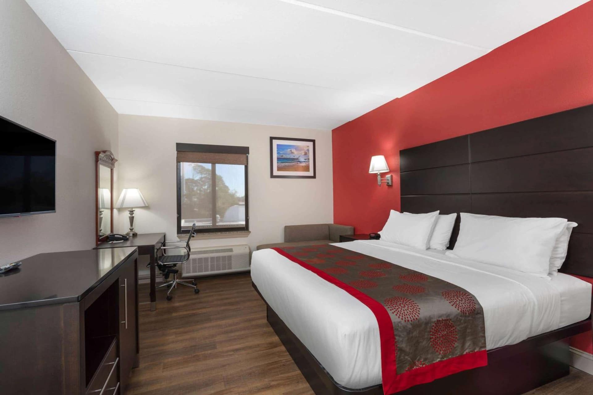 Ramada by Wyndham Panama City gallery photo in Panama City, FL — image 6