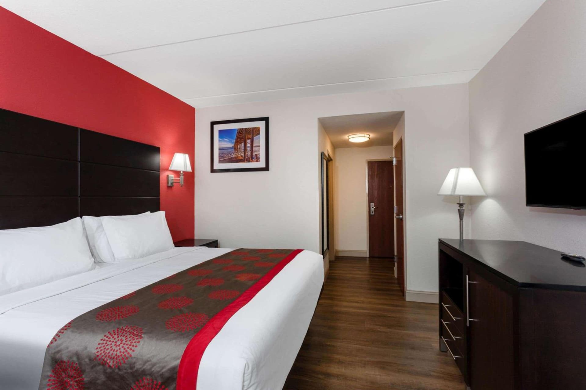 Ramada by Wyndham Panama City gallery photo in Panama City, FL — image 21
