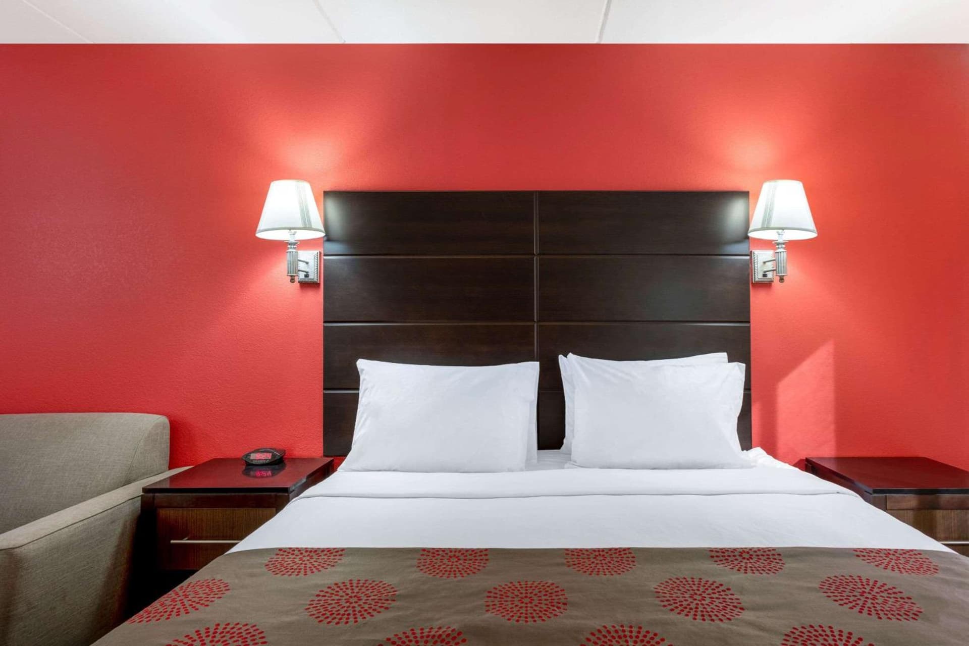 Ramada by Wyndham Panama City gallery photo in Panama City, FL — image 17