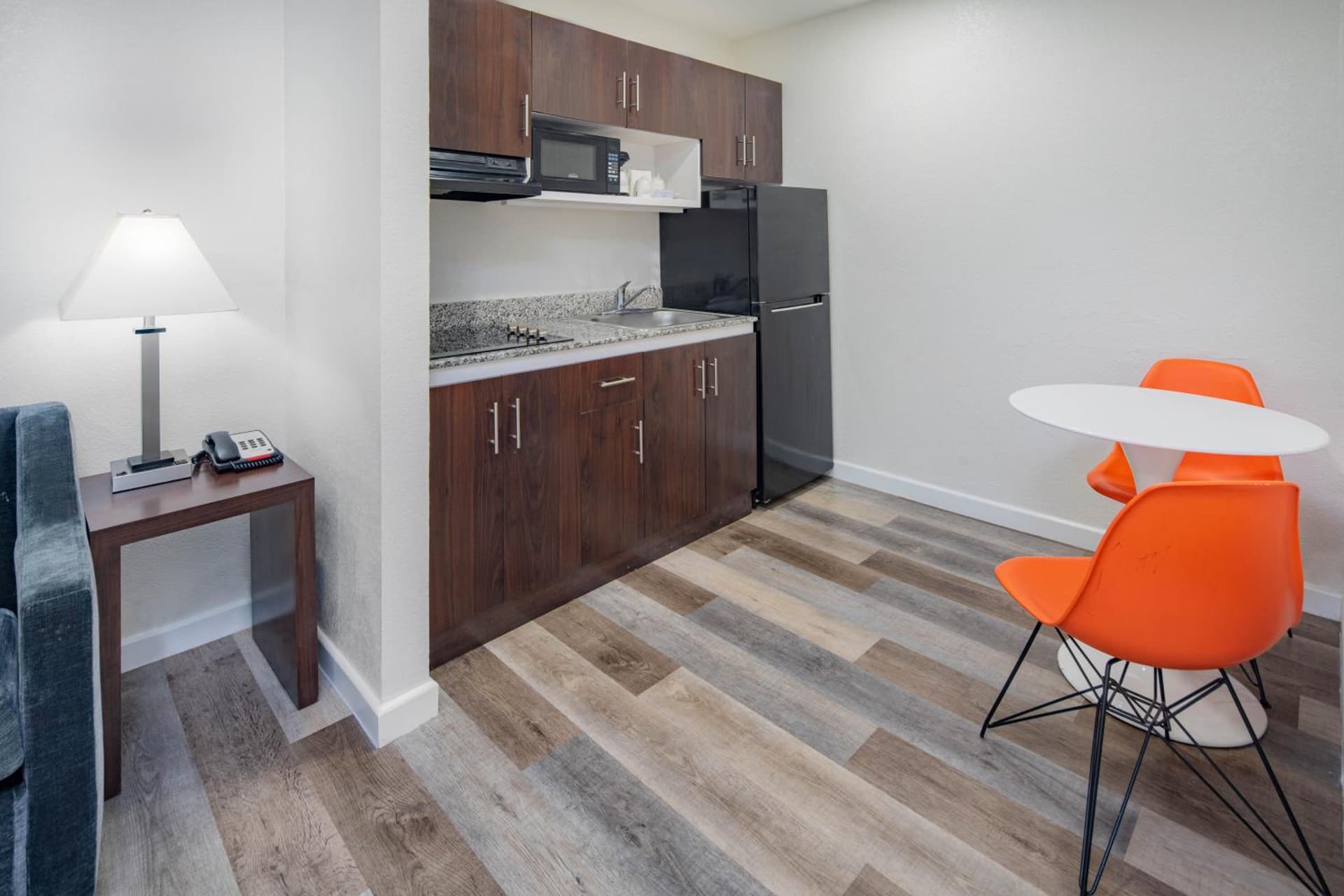 Howard Johnson Suites by Wyndham San Diego Chula Vista BayFront gallery photo in Chula Vista, CA — image 36