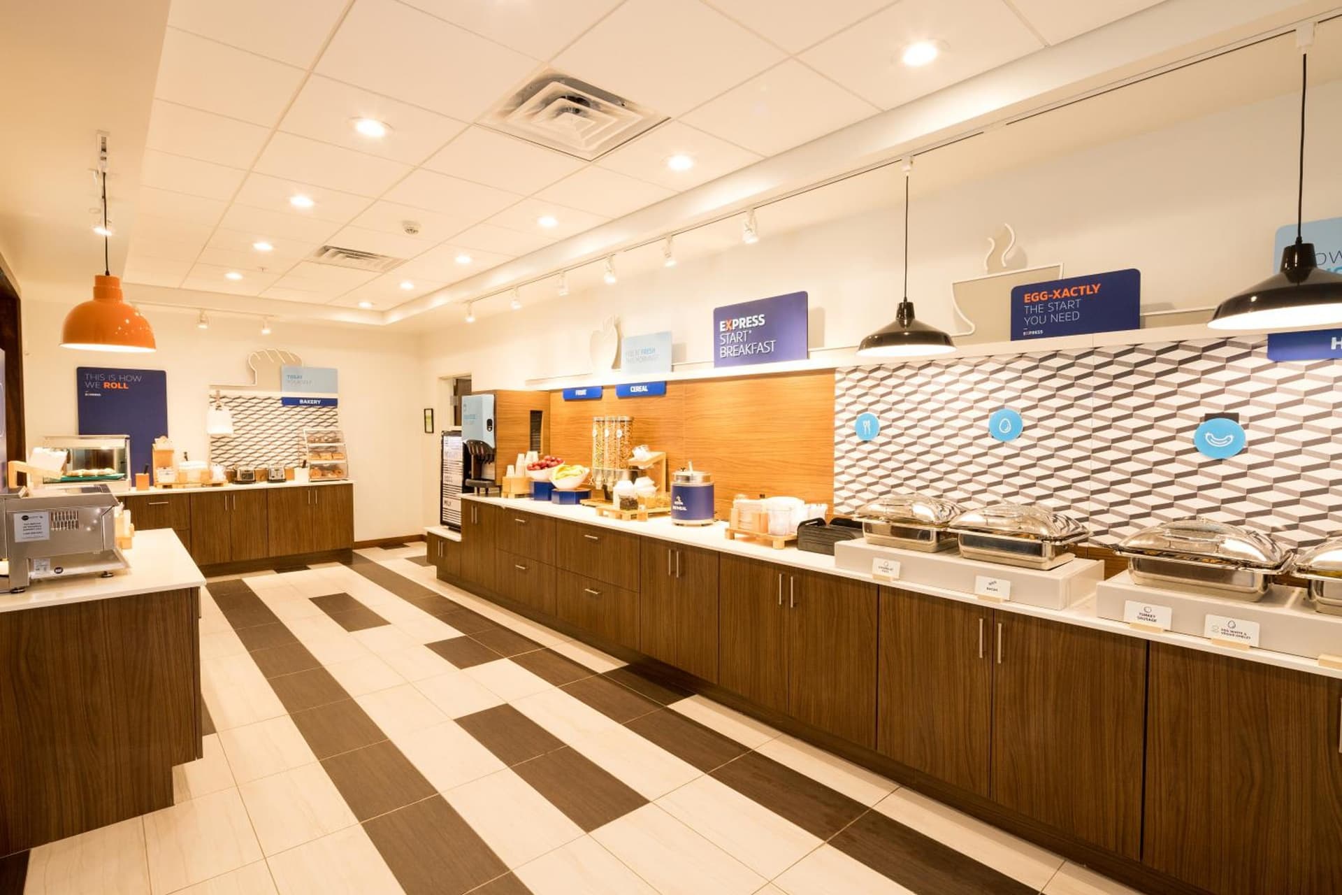 Holiday Inn Express Hotel & Suites Bay City by IHG gallery photo in Bay City, MI — image 51