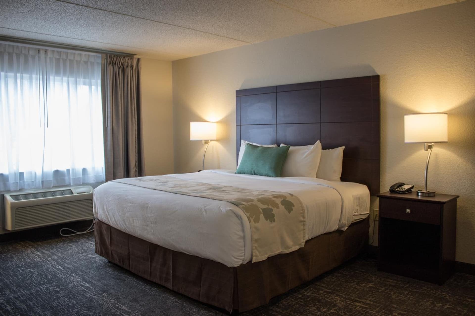Cobblestone Suites - Oshkosh gallery photo in Oshkosh, WI — image 7