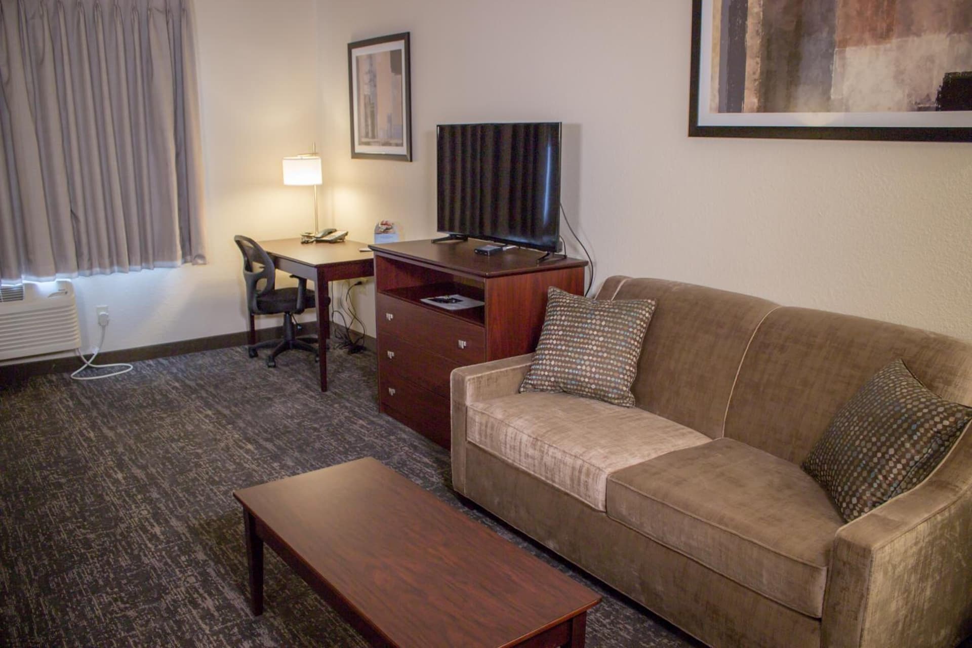 Cobblestone Suites - Oshkosh gallery photo in Oshkosh, WI — image 11