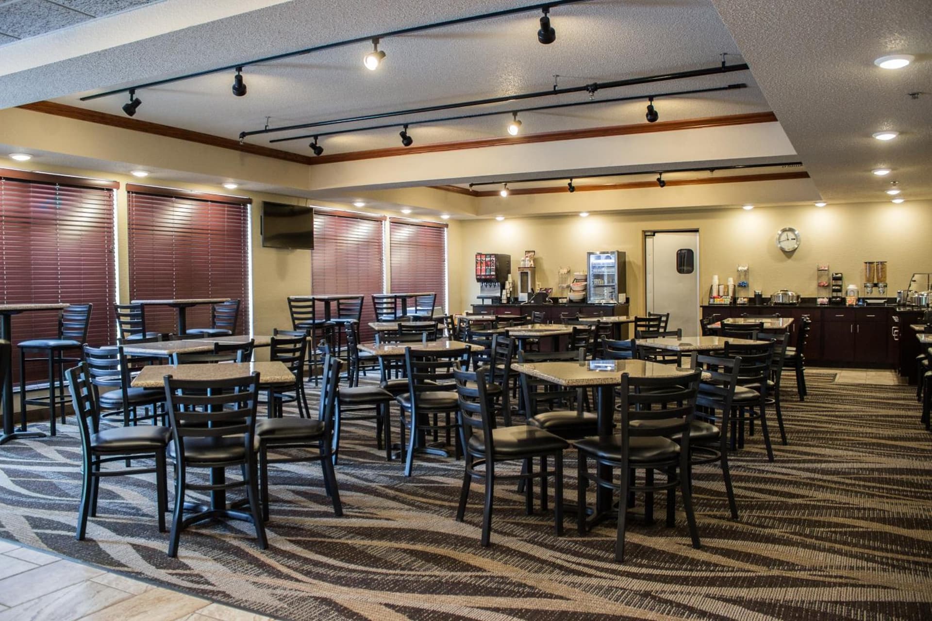 Cobblestone Suites - Oshkosh gallery photo in Oshkosh, WI — image 6