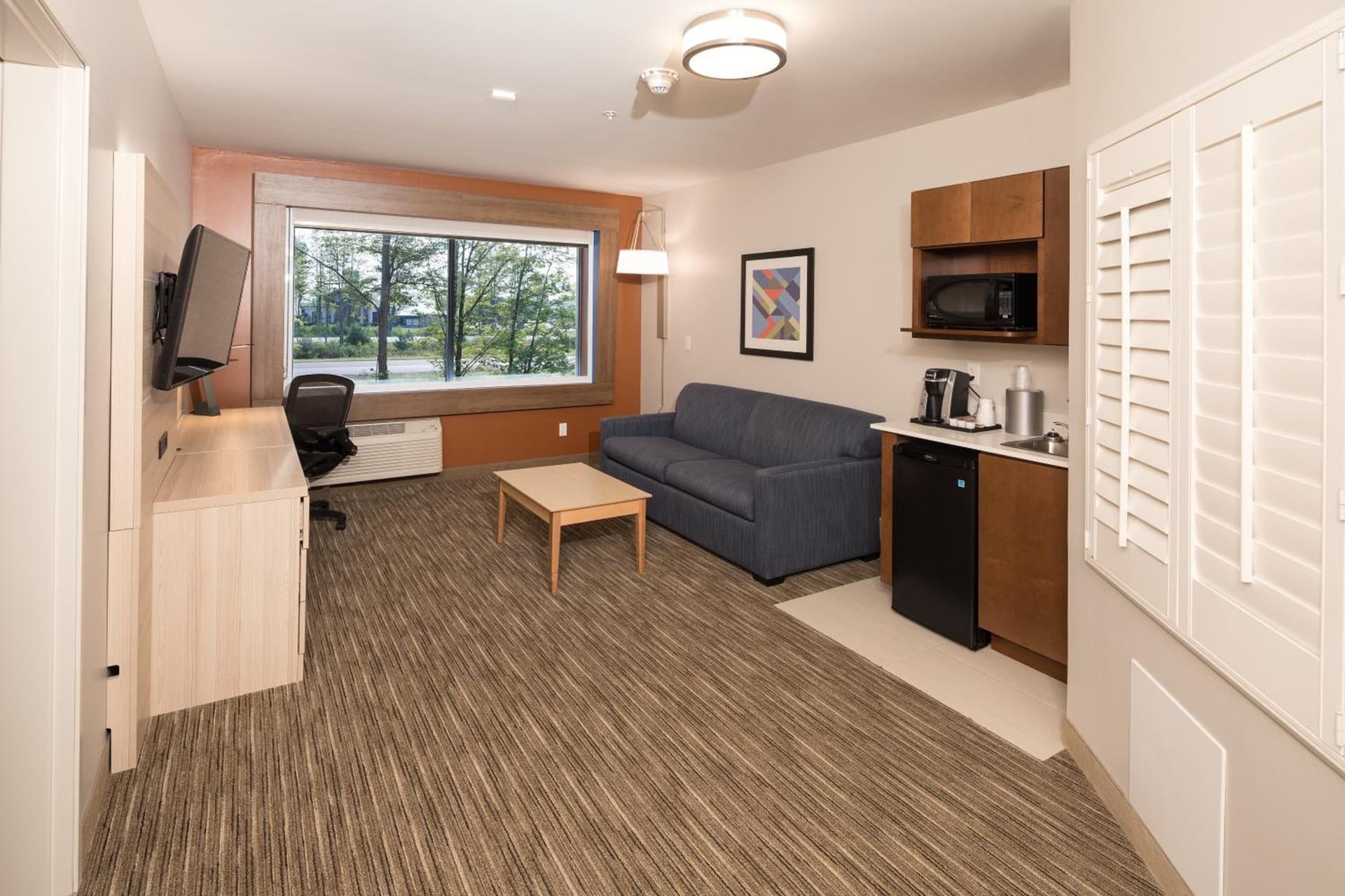 Holiday Inn Express Hotel & Suites Bay City by IHG gallery photo in Bay City, MI — image 38