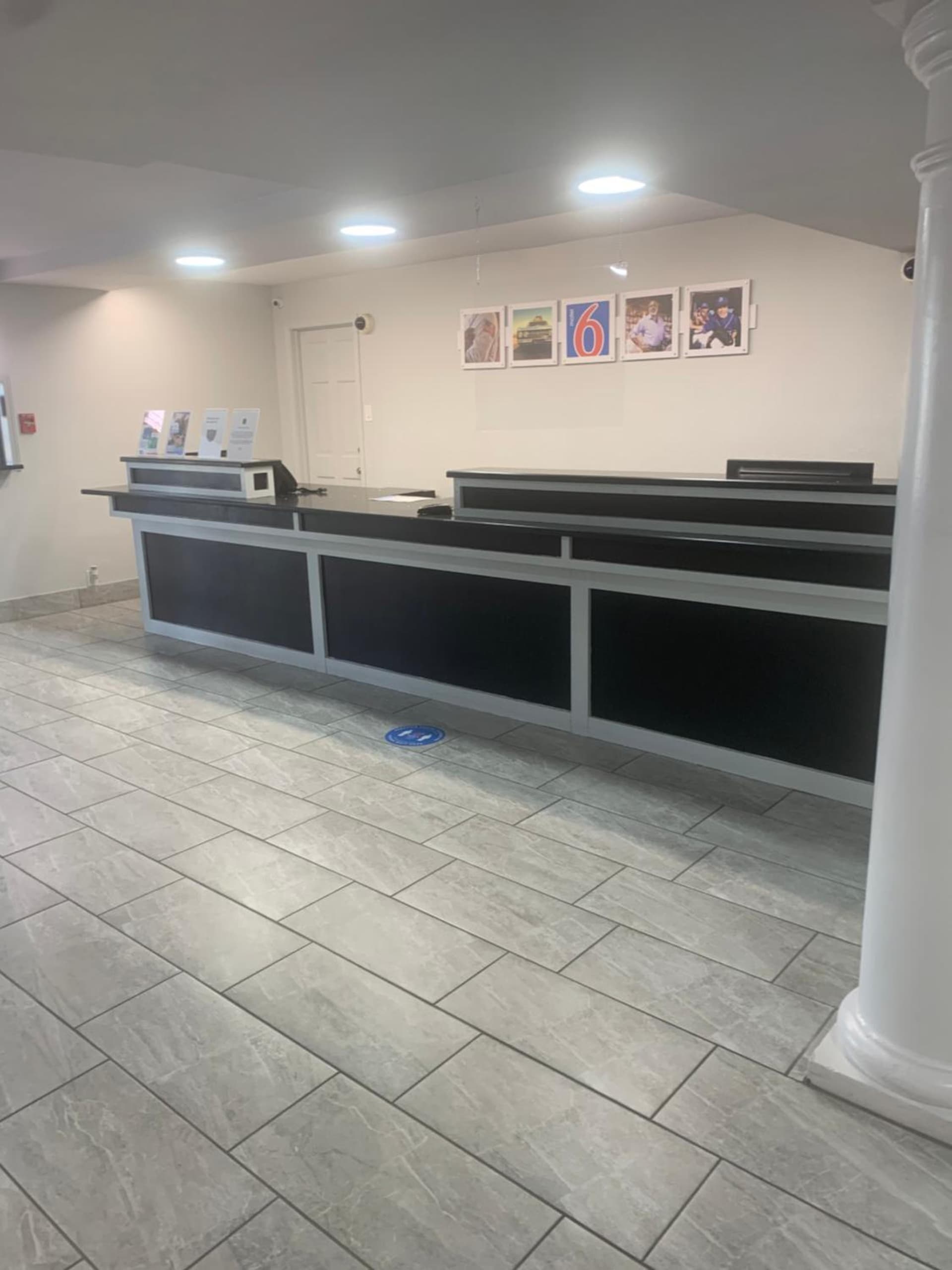 Motel 6-Grand Prairie, TX - Interstate 30 gallery photo in Grand Prairie, TX — image 10