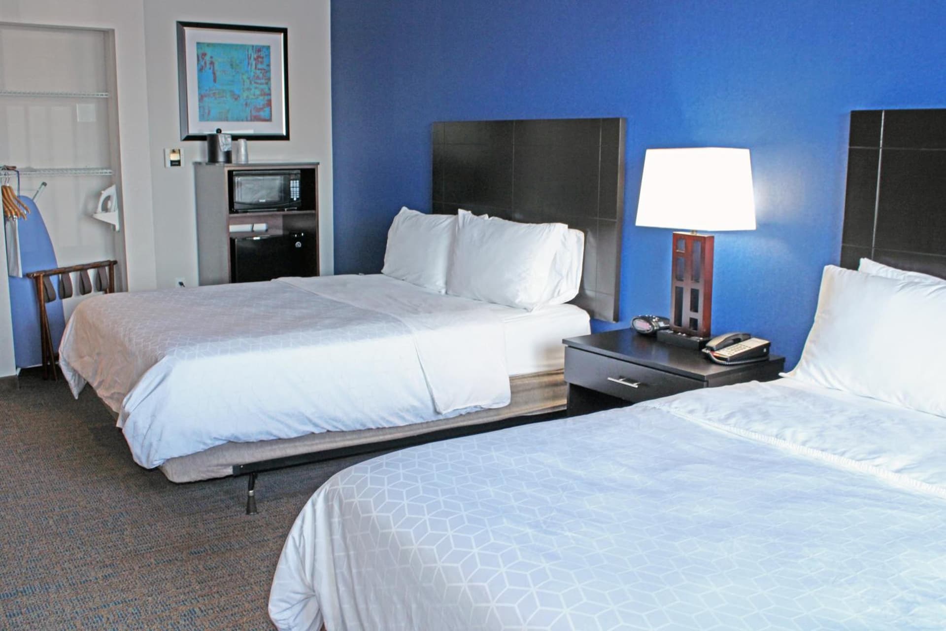 Holiday Inn Express & Suites Bakersfield Airport by IHG gallery photo in Bakersfield, CA — image 23