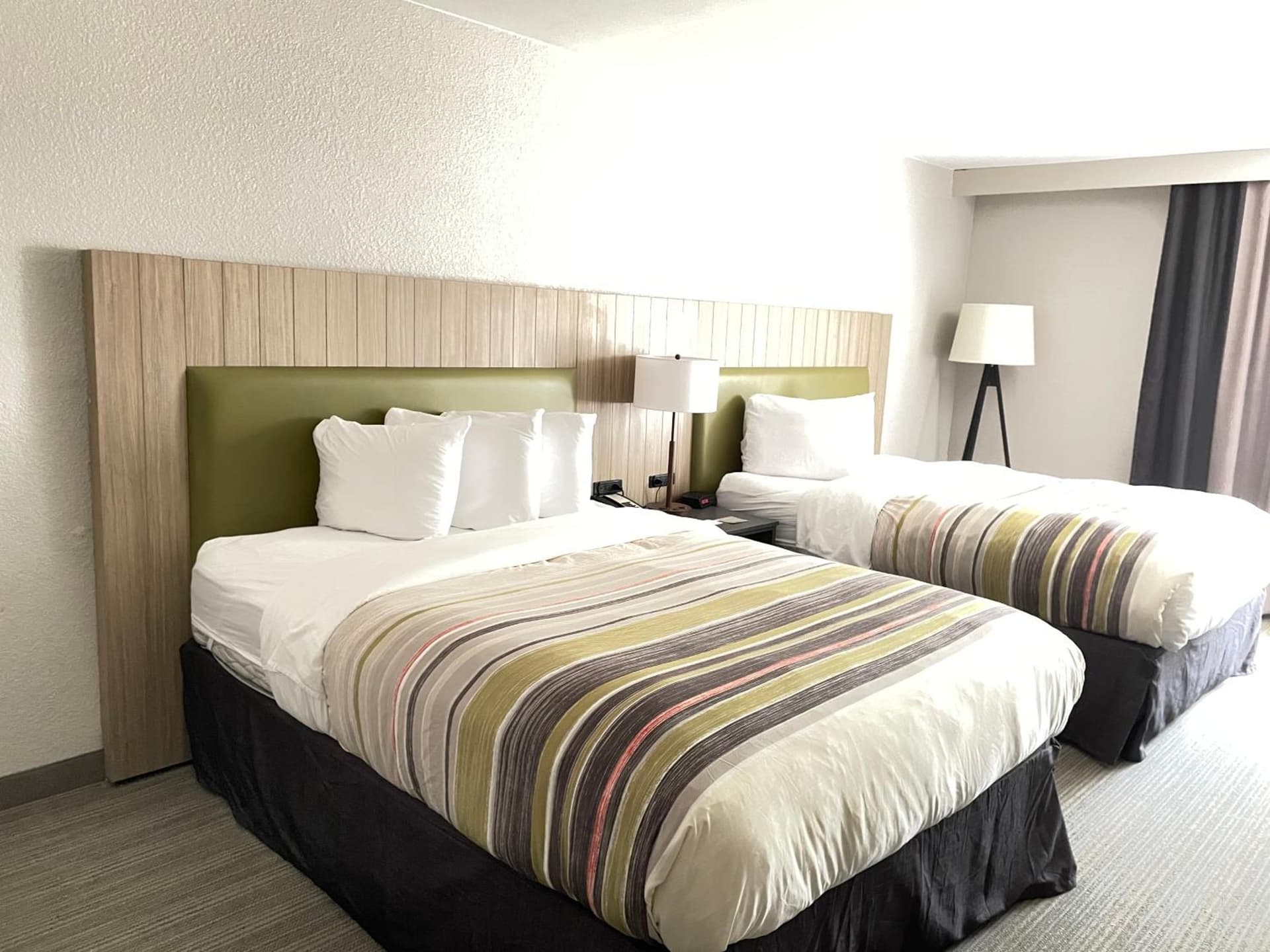 Country Inn & Suites by Radisson, Greenville, NC gallery photo in Winterville, NC — image 42