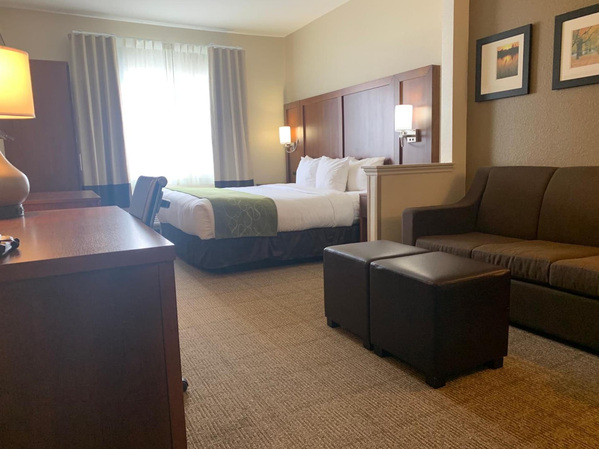 Comfort Suites Peoria I-74 gallery photo in Peoria, IL — image 7