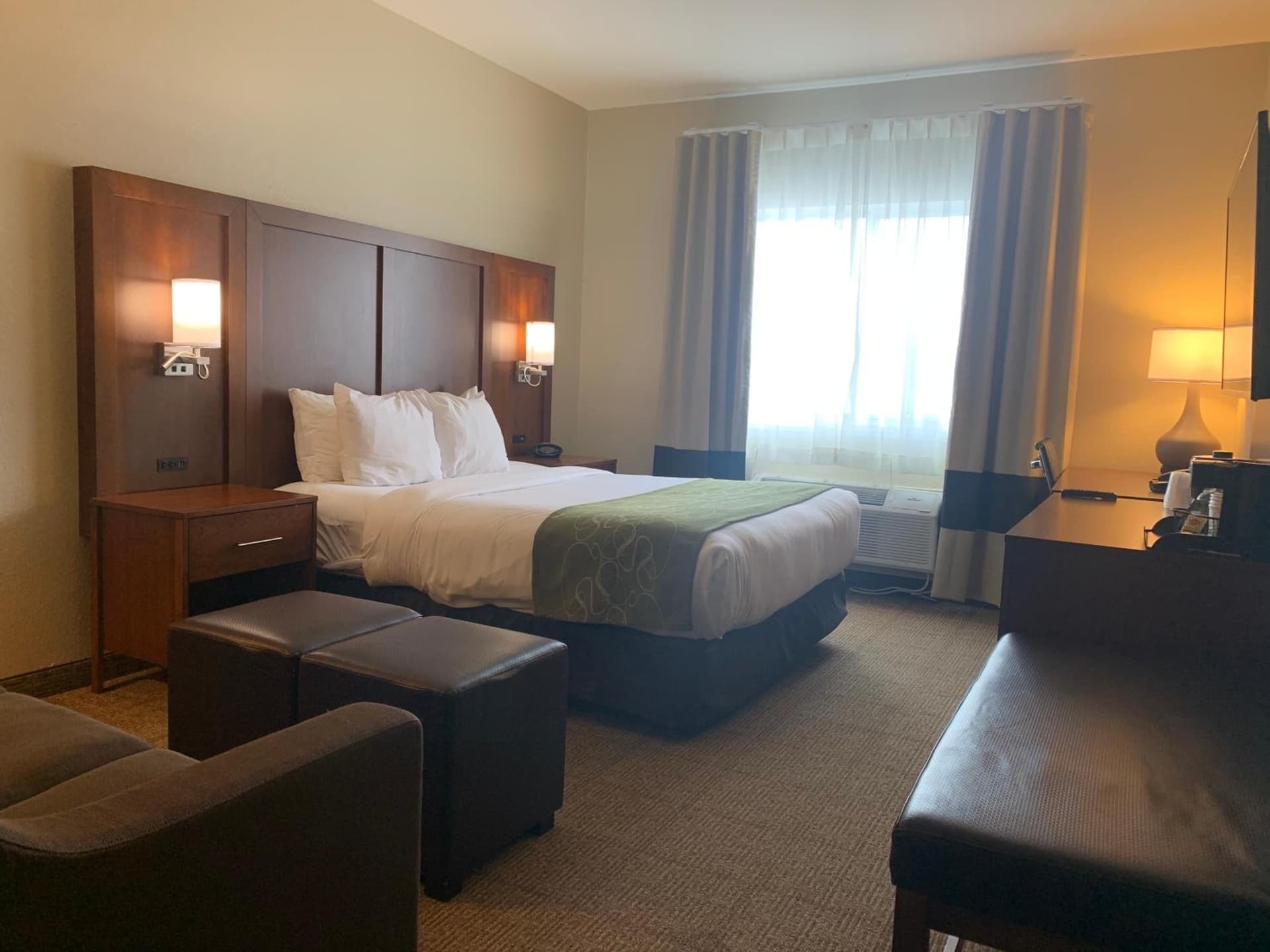 Comfort Suites Peoria I-74 gallery photo in Peoria, IL — image 5