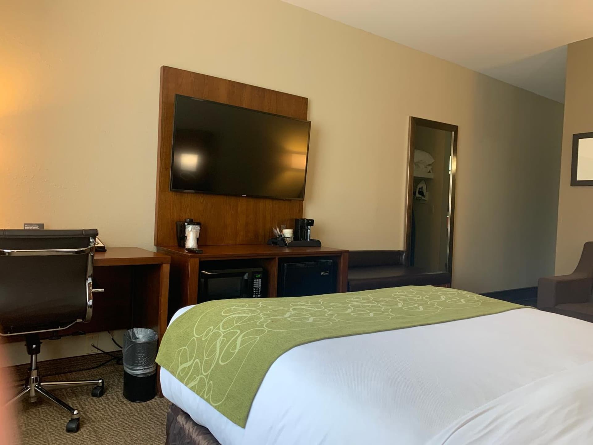 Comfort Suites Peoria I-74 gallery photo in Peoria, IL — image 9