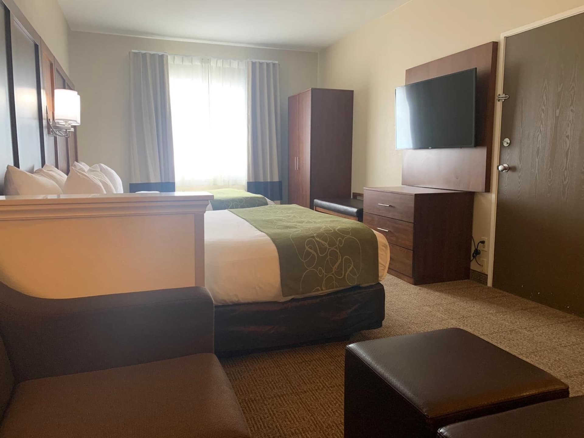 Comfort Suites Peoria I-74 gallery photo in Peoria, IL — image 8