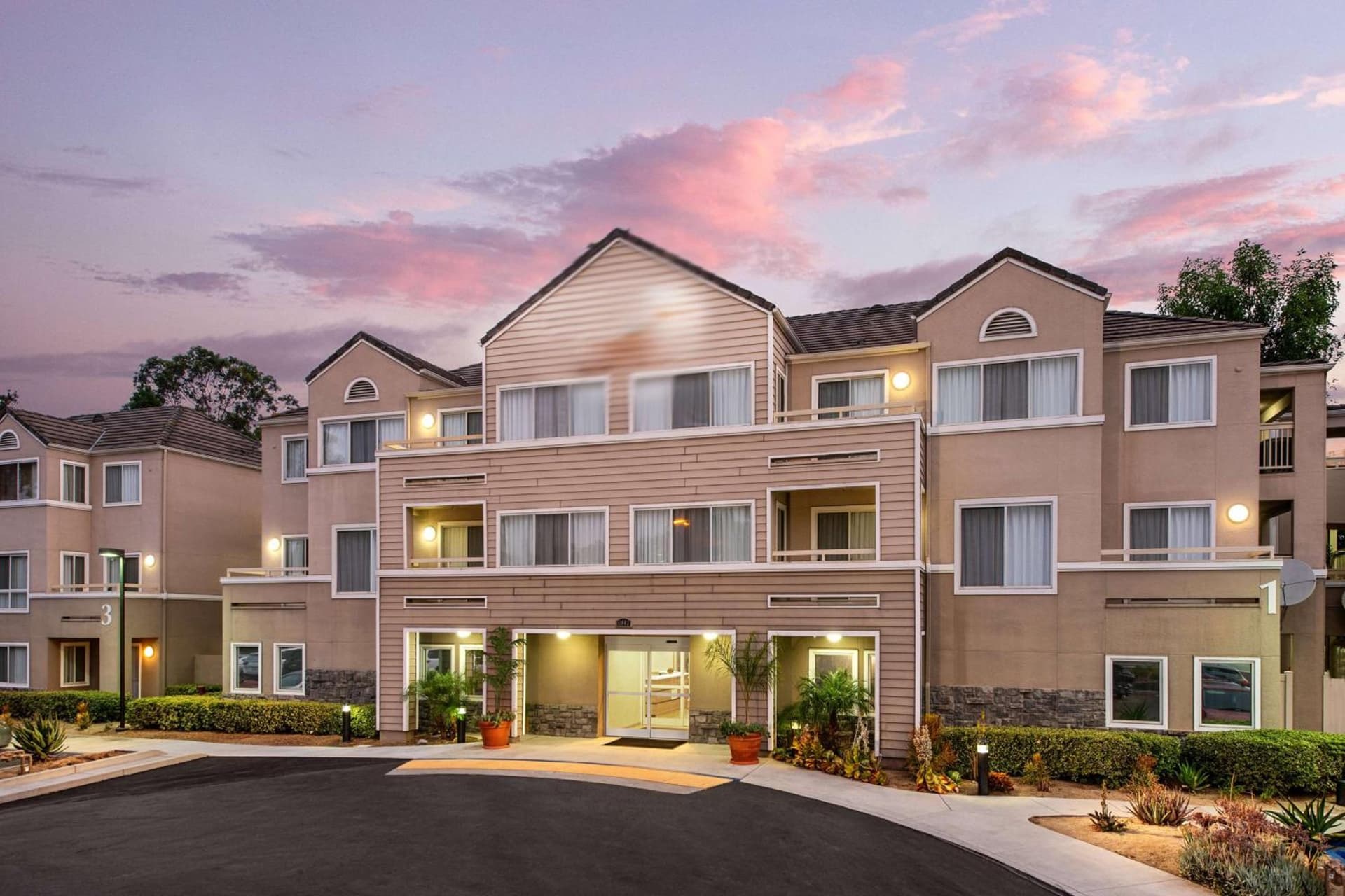 Sonesta ES Suites Carmel Mountain - San Diego — hotel in Escondido, California