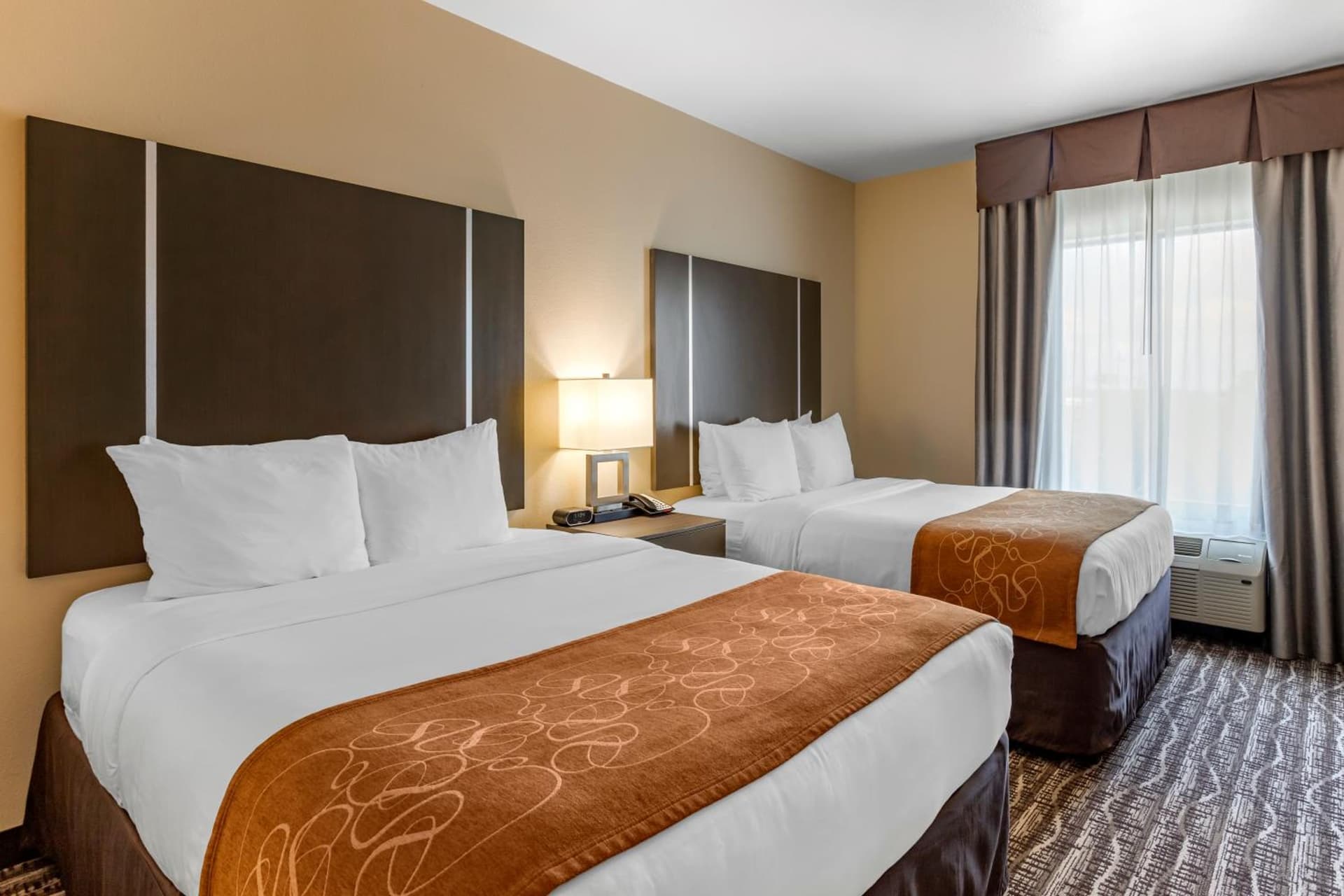 Comfort Suites Near Sam Houston Race Park gallery photo in Houston, TX — image 19